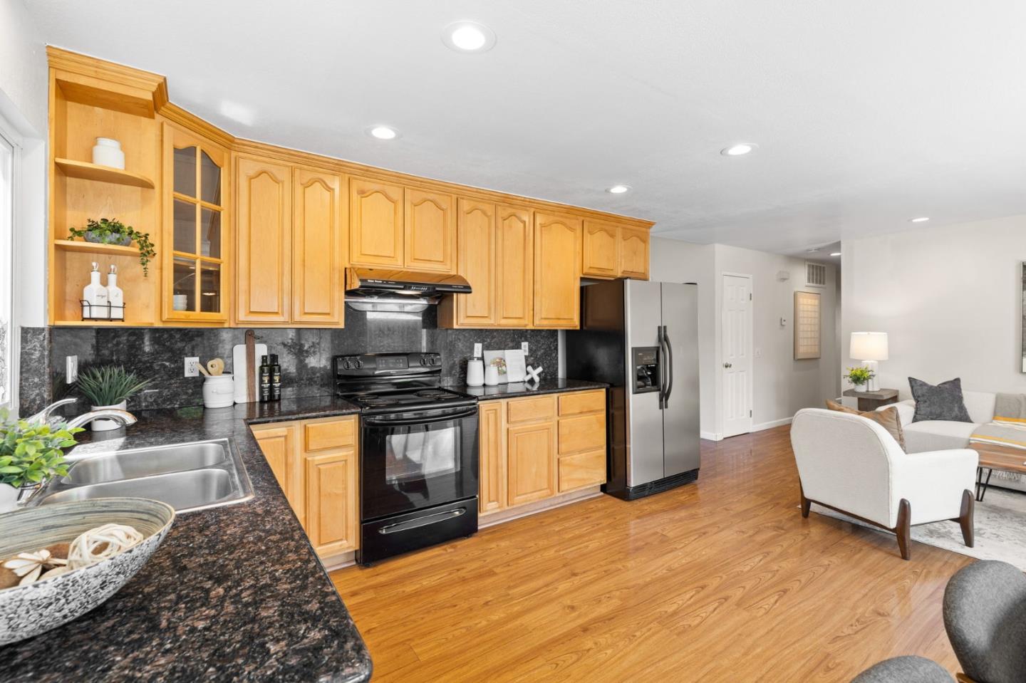 106 Mosswell CT