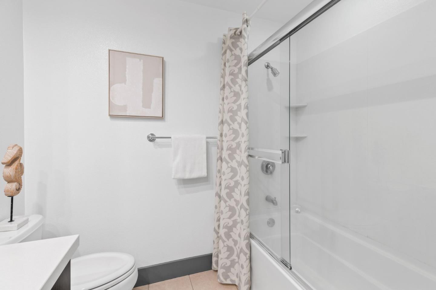 1 E Julian ST 206