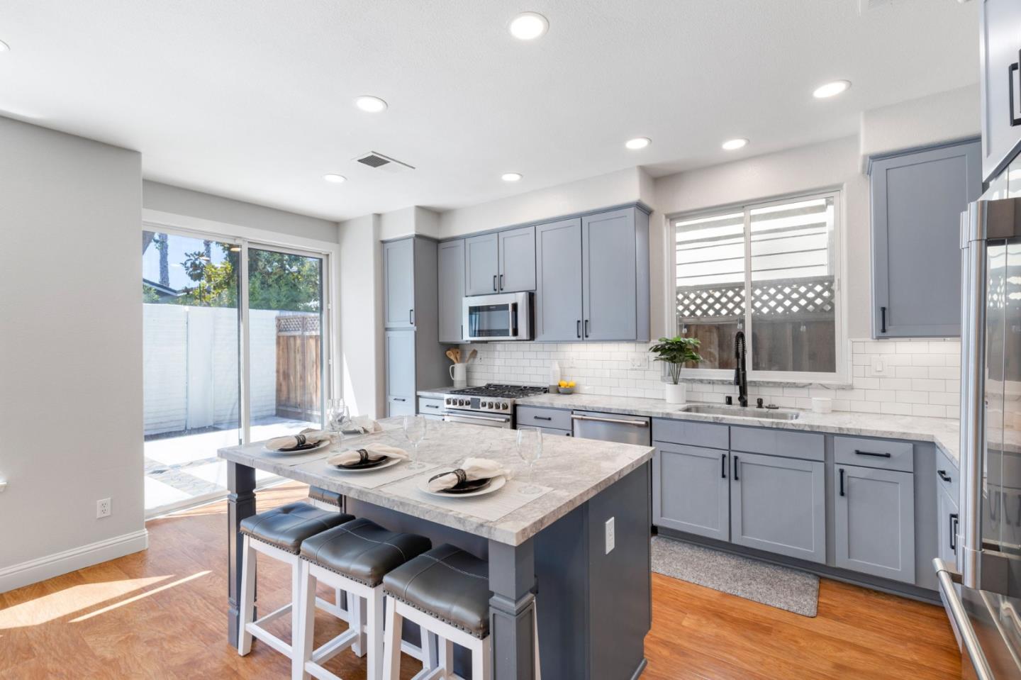 4681 La Crescent Loop