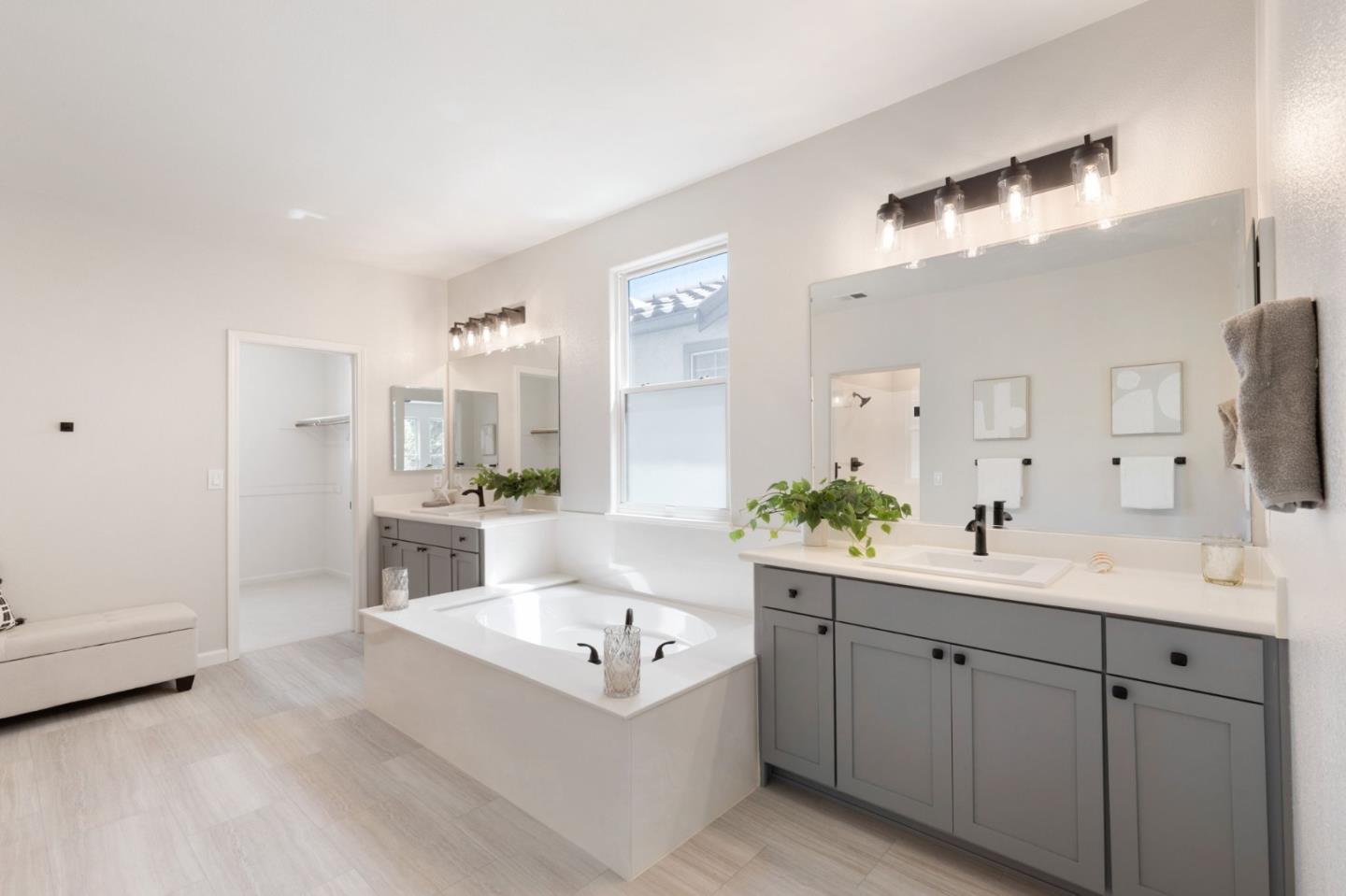4681 La Crescent Loop