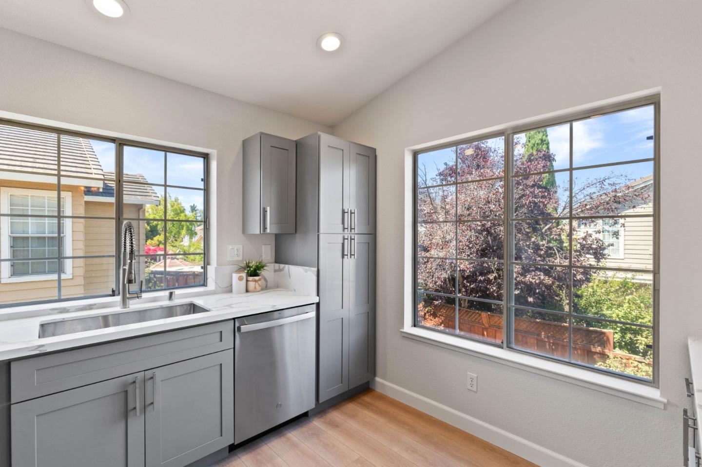 5458 Andromeda Circle