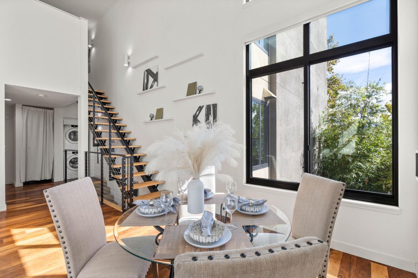88 Bush Street 2160