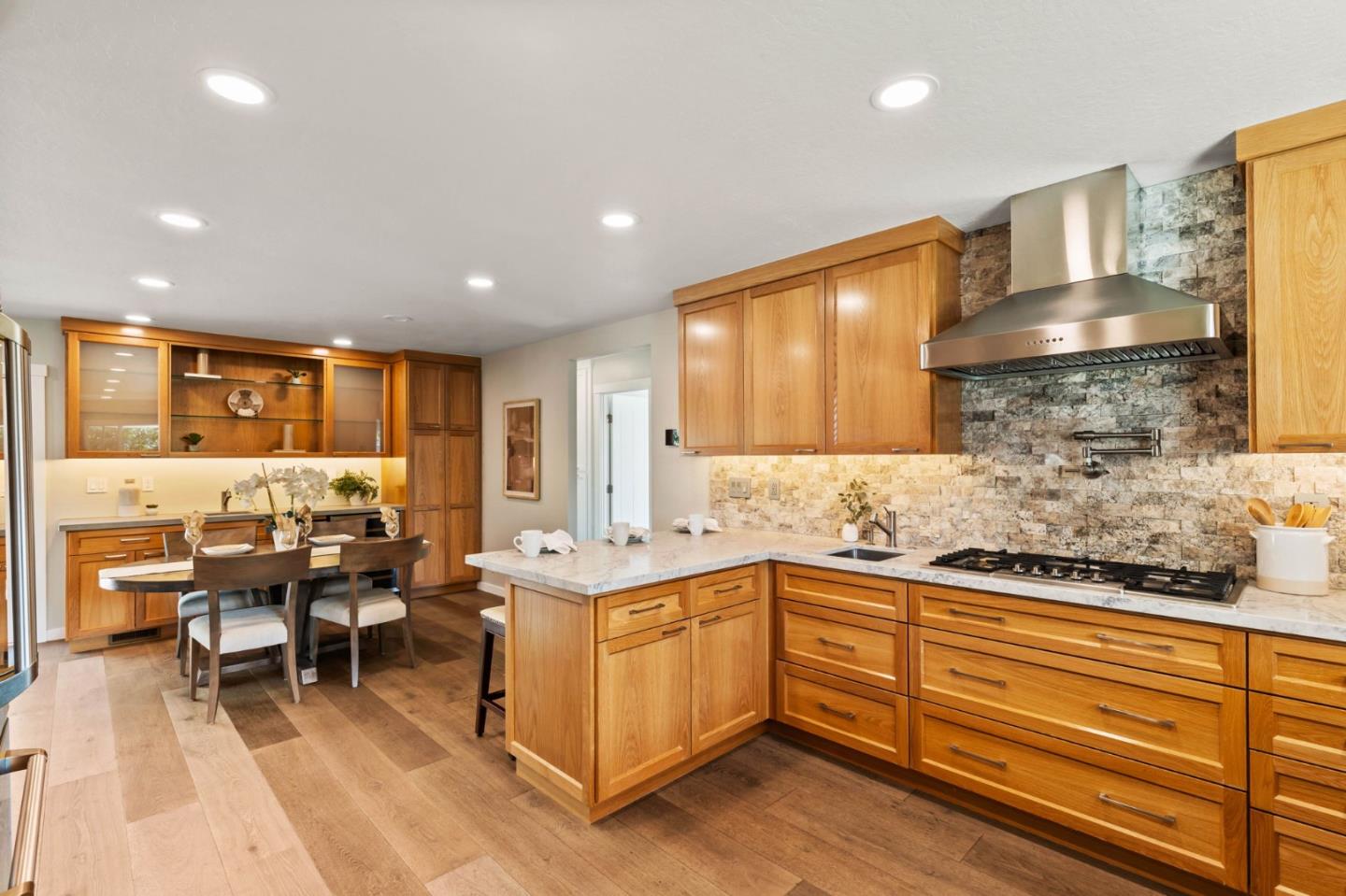 2772 Quinto Way