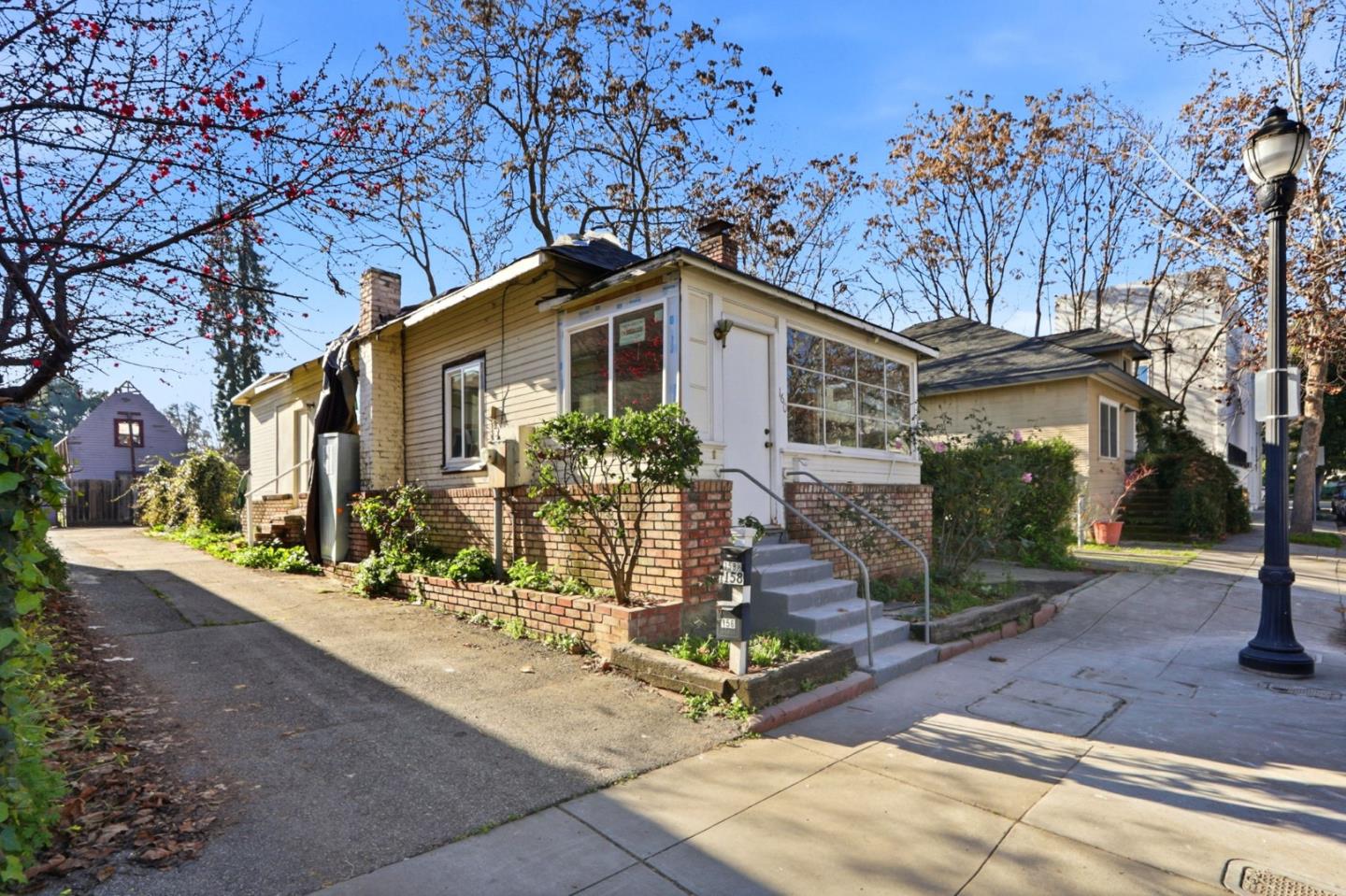 160 Pierce Avenue
