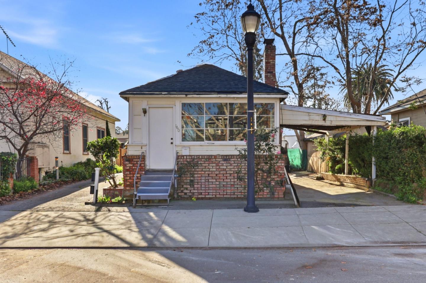 160 Pierce Avenue