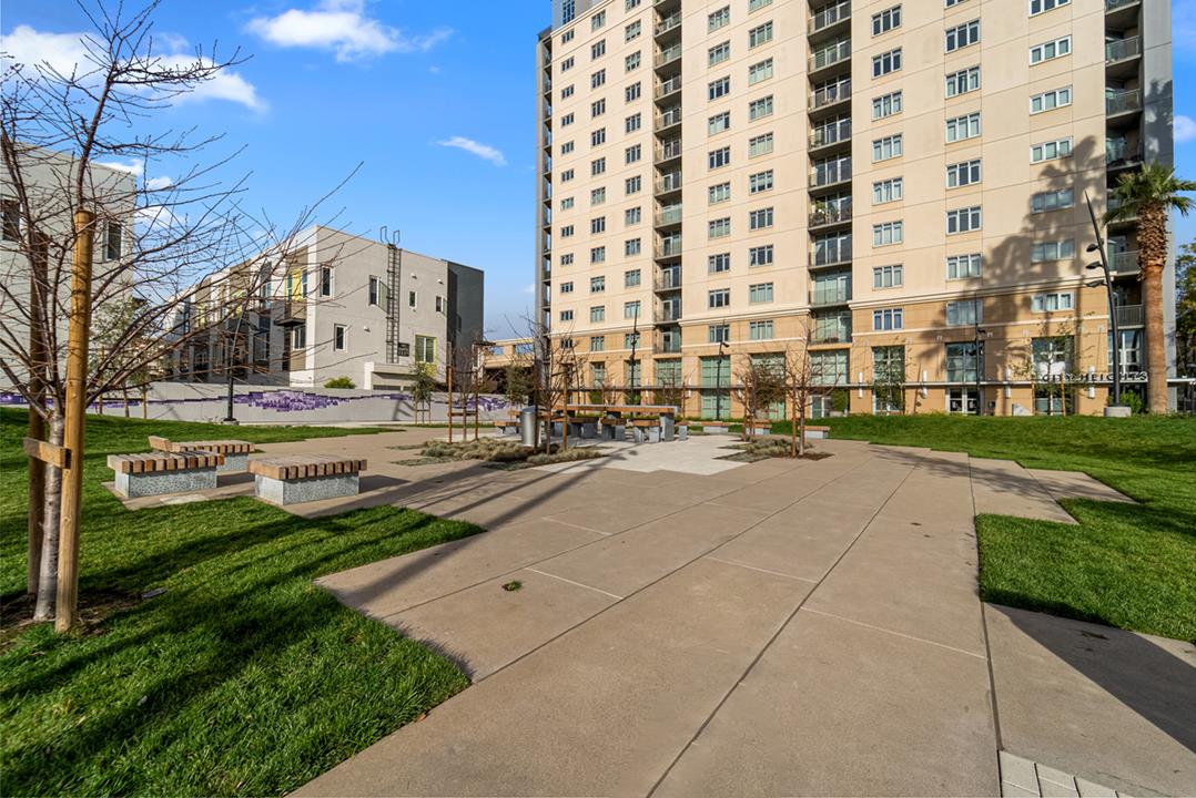 175 West Saint James Street 106