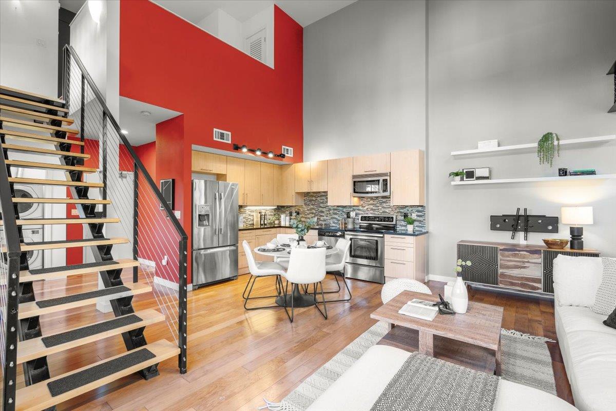 88 Bush ST 2131