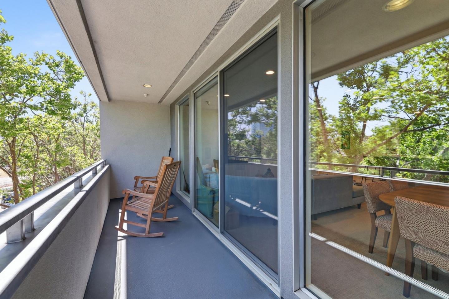 46 W Julian ST 427