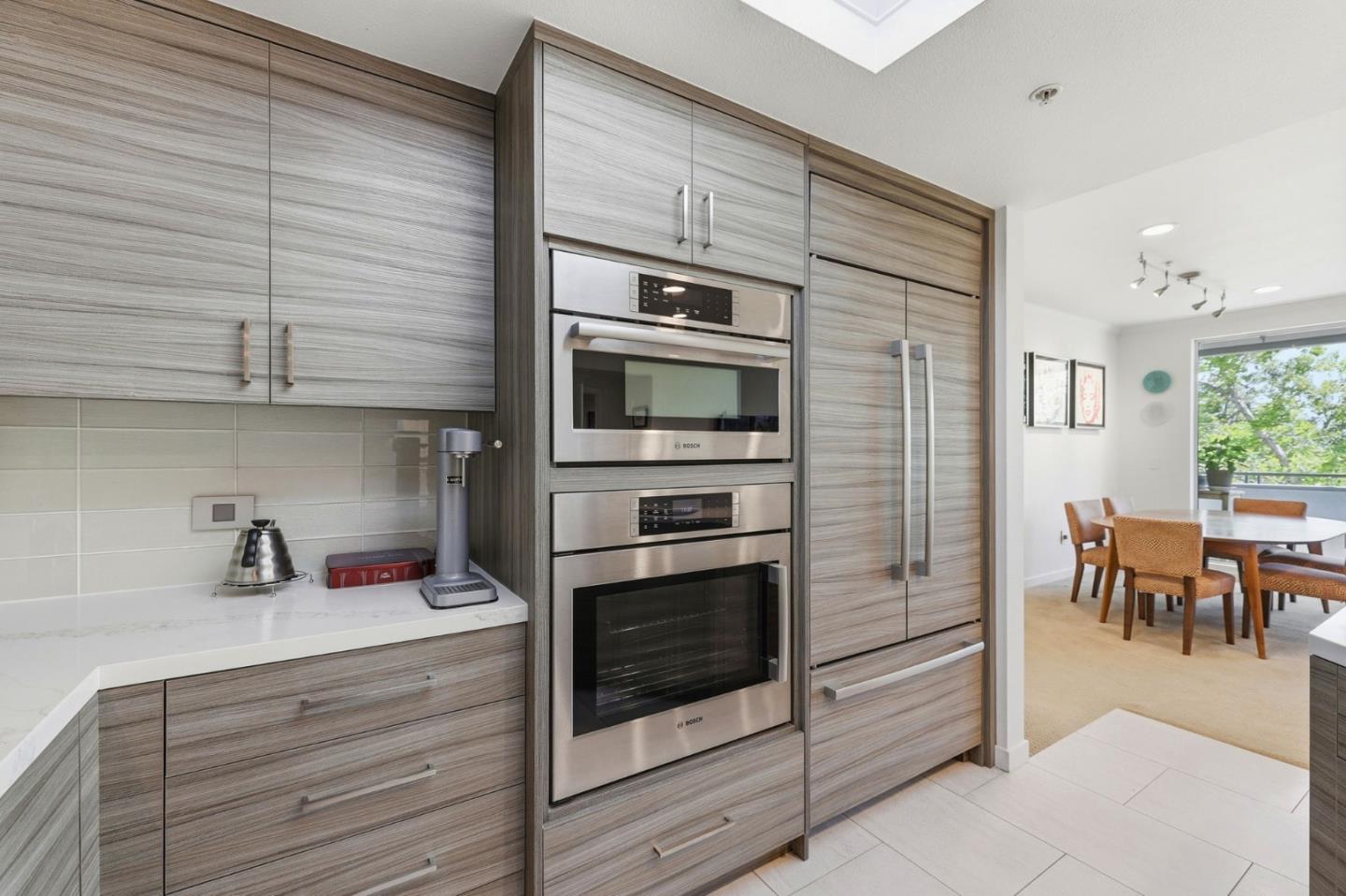 46 W Julian ST 427