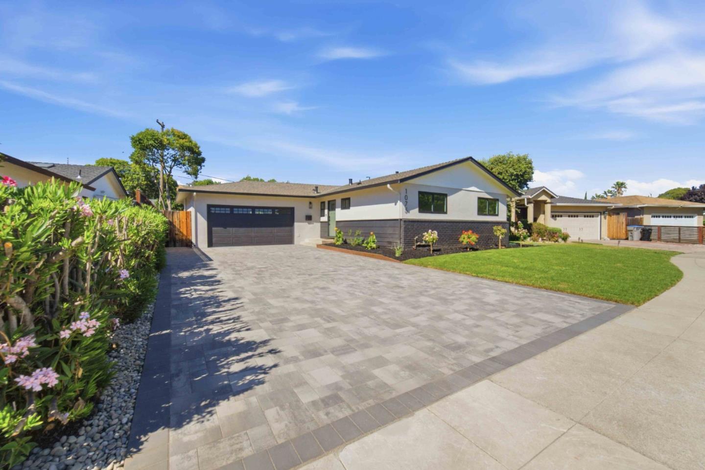 1075 Cloverbrook DR