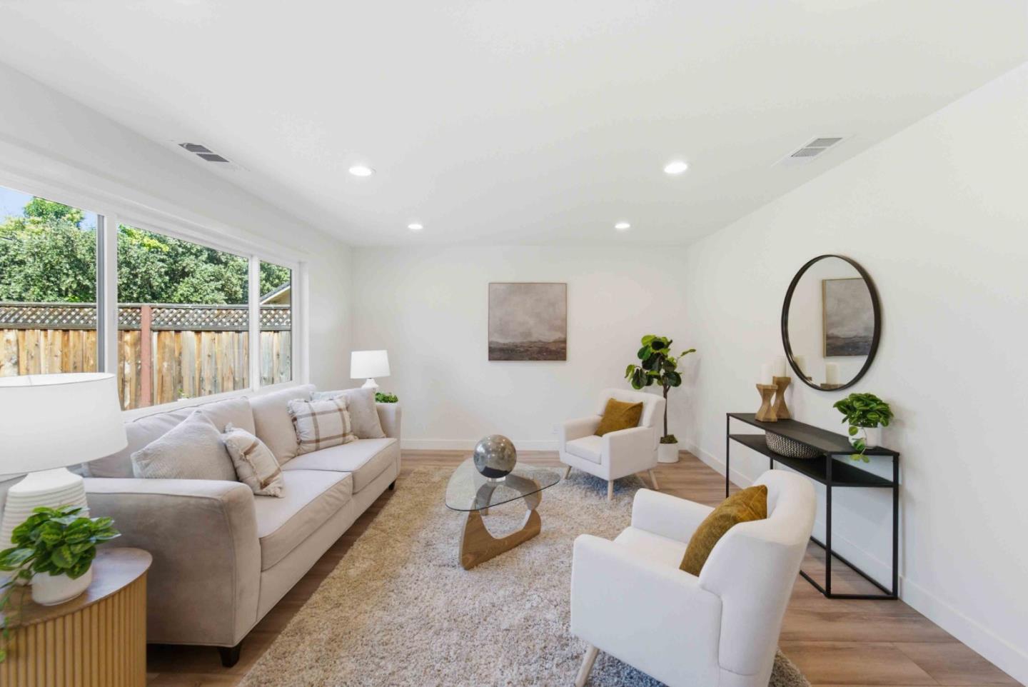 1075 Cloverbrook DR