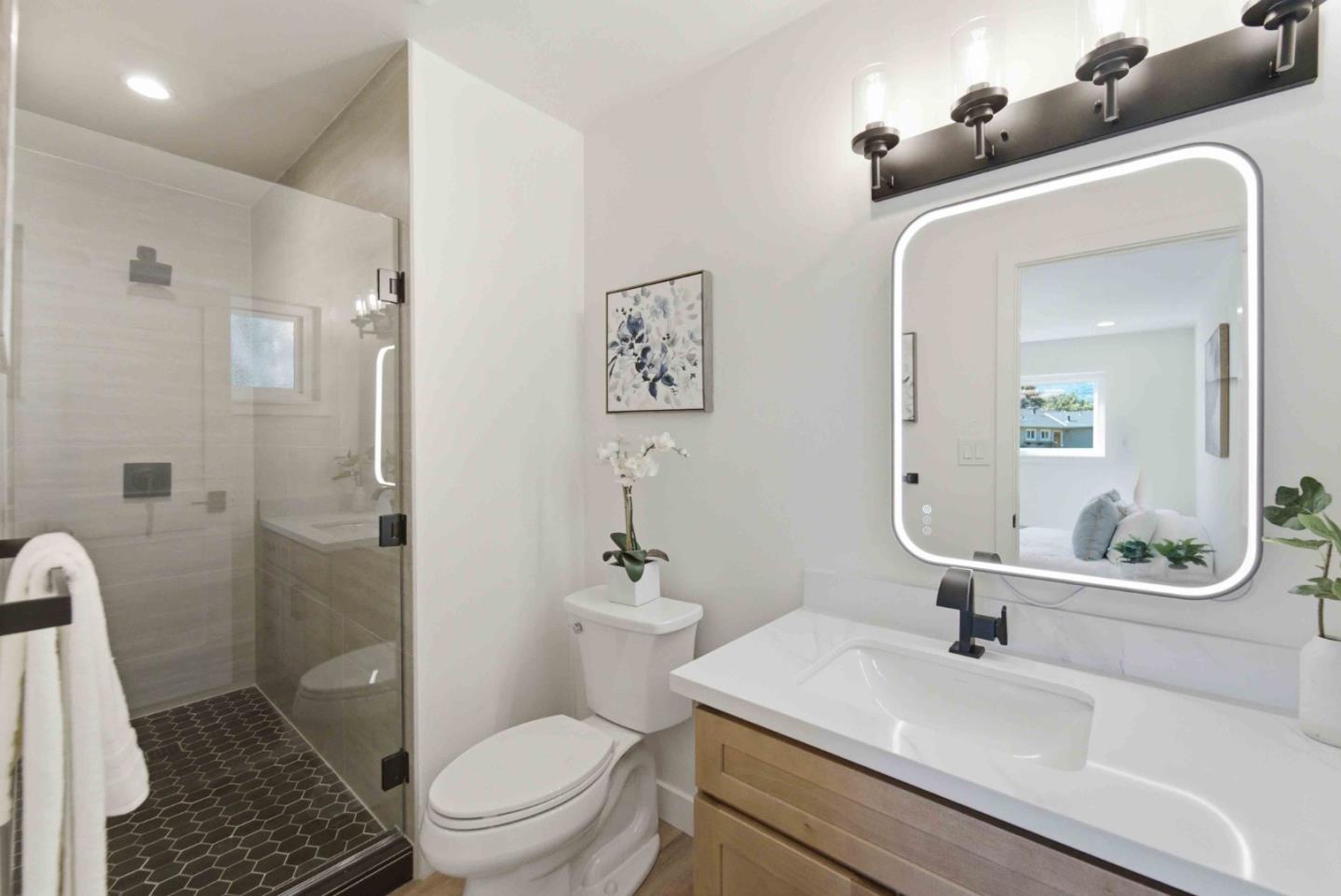 1075 Cloverbrook DR