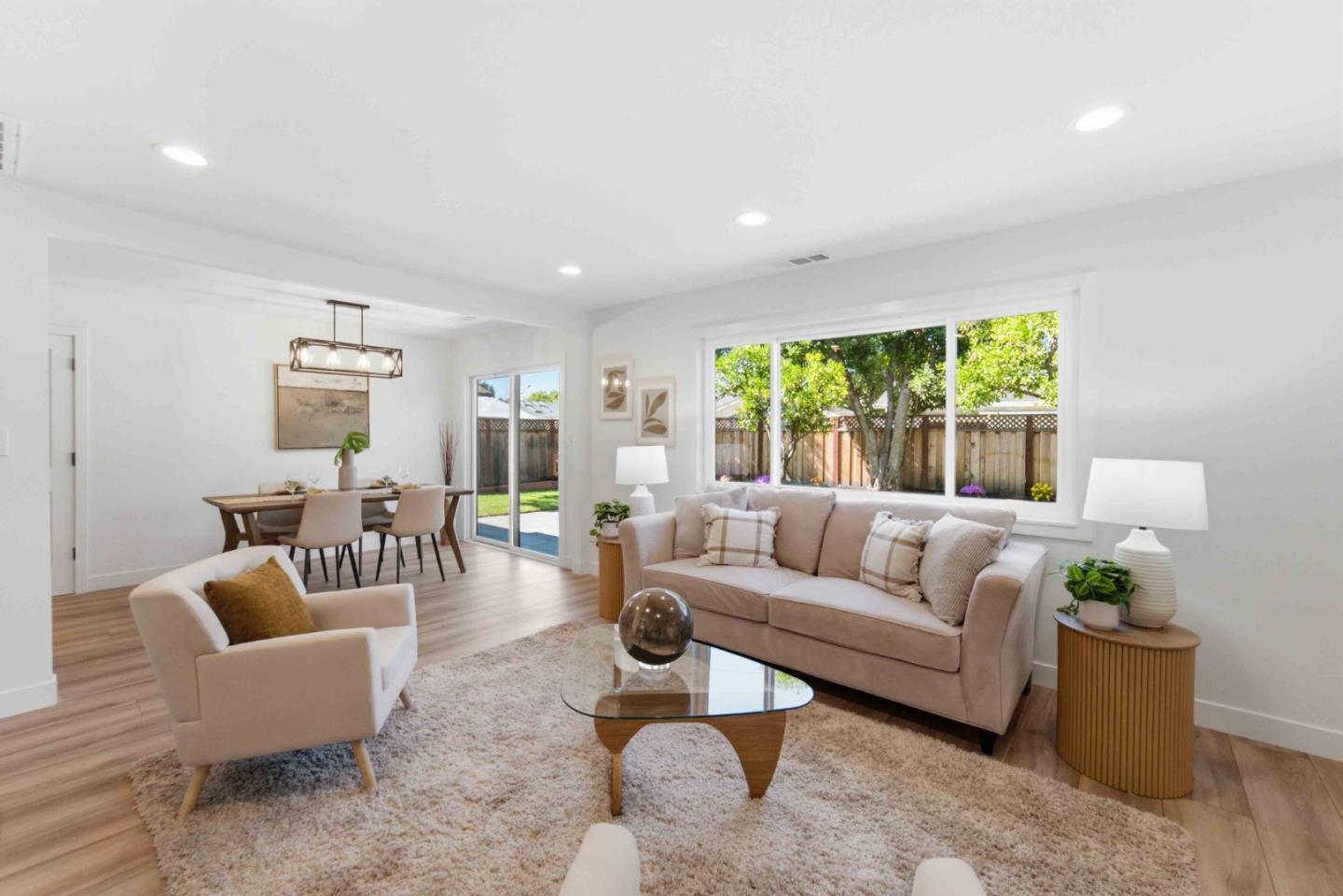 1075 Cloverbrook DR