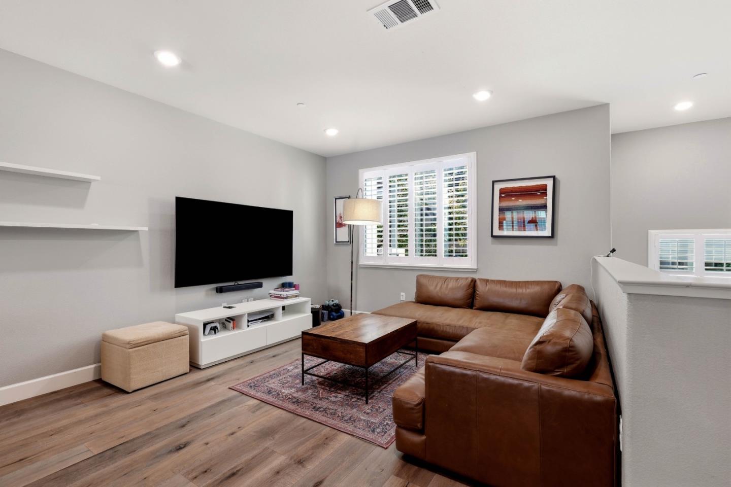 217 William Manly ST 3