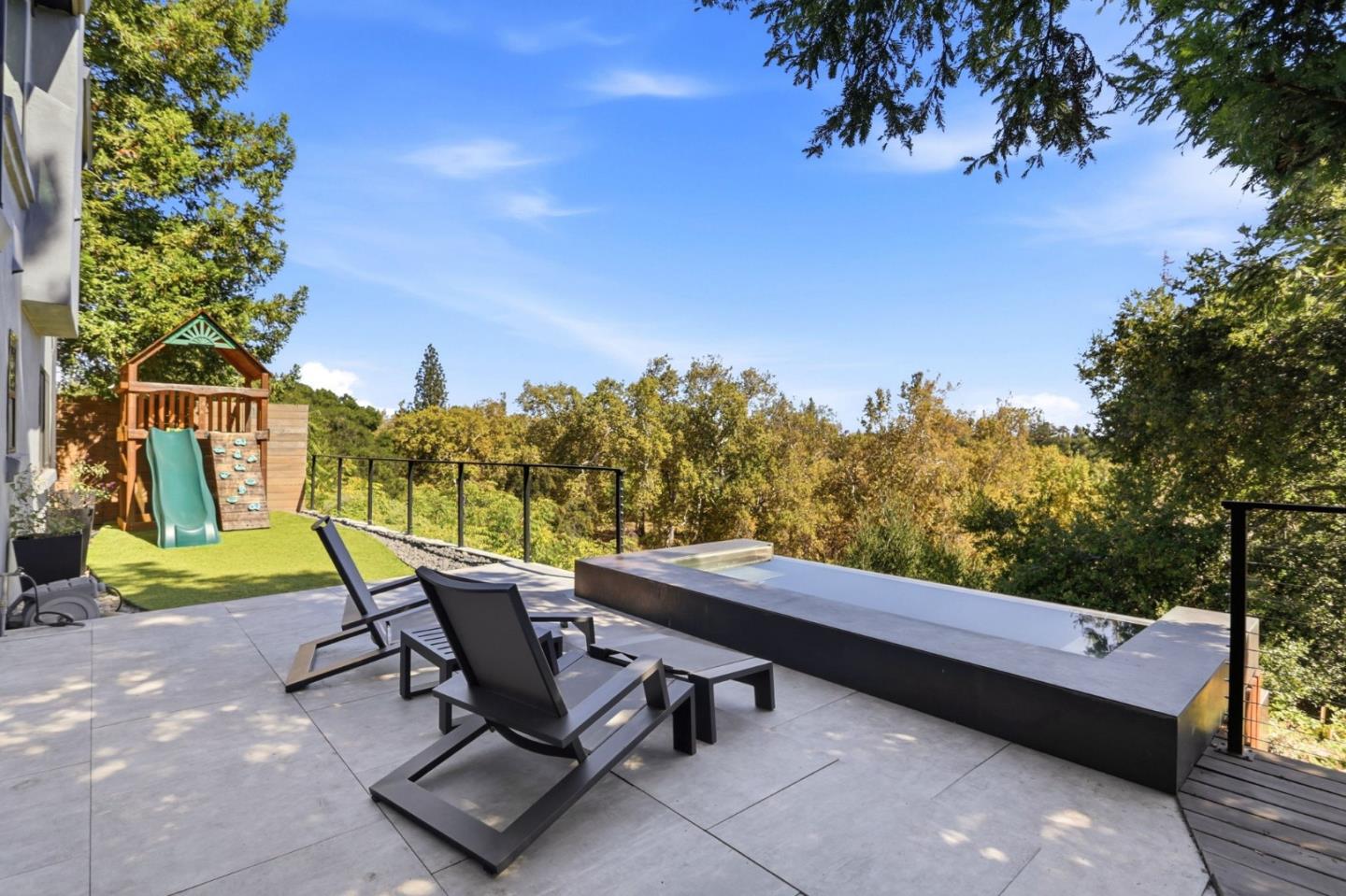 22348 Mcclellan RD
