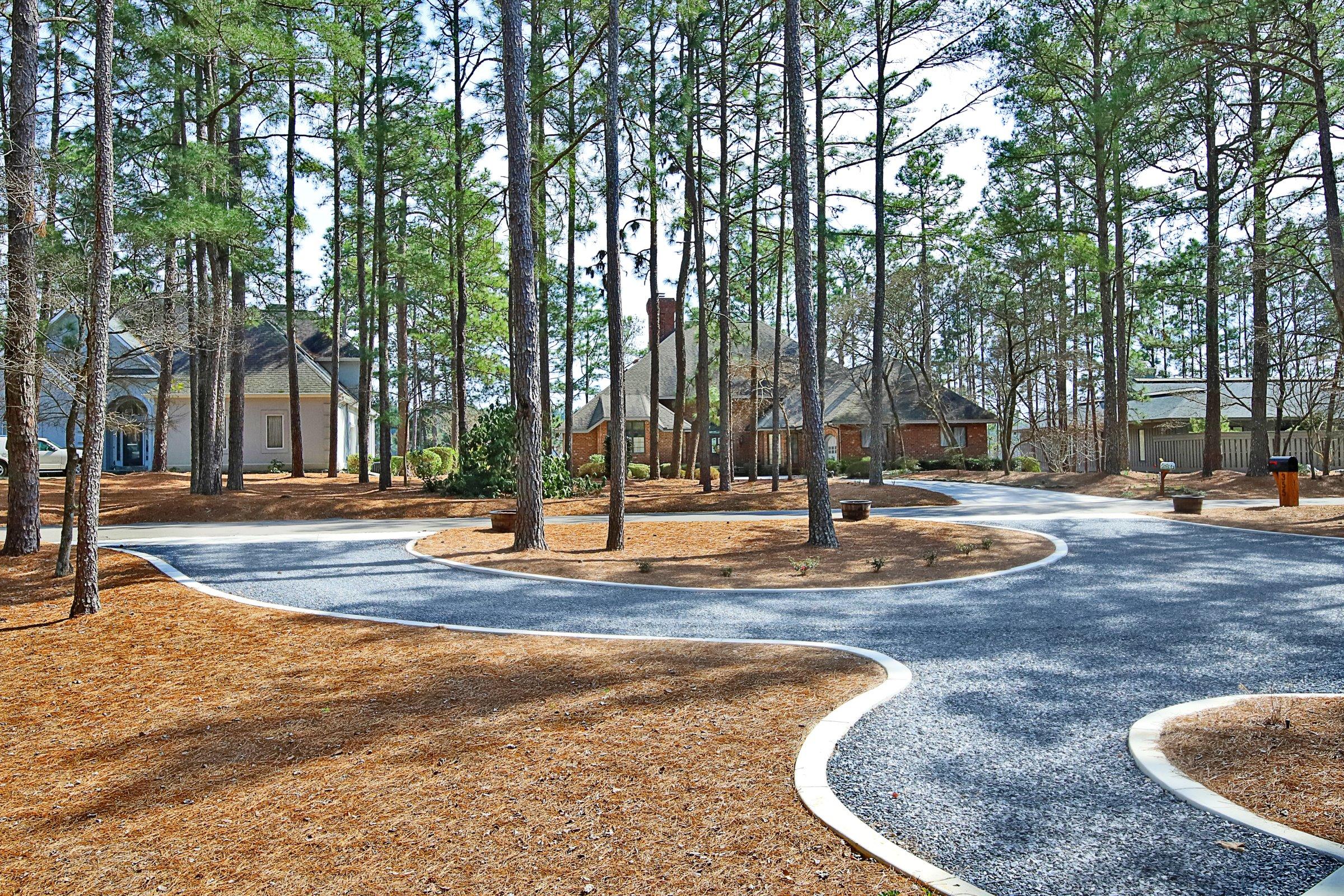 355 Lake Forest Drive SW