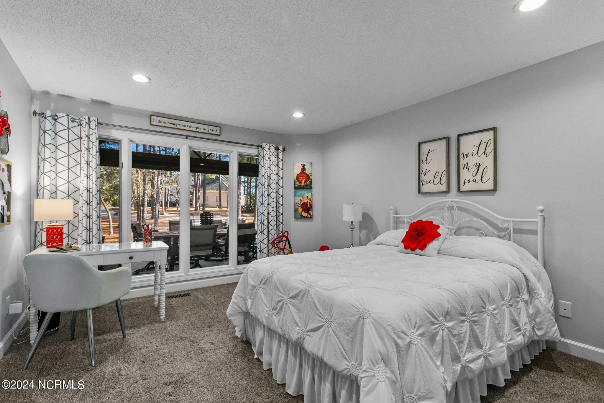 355 Lake Forest Drive SW