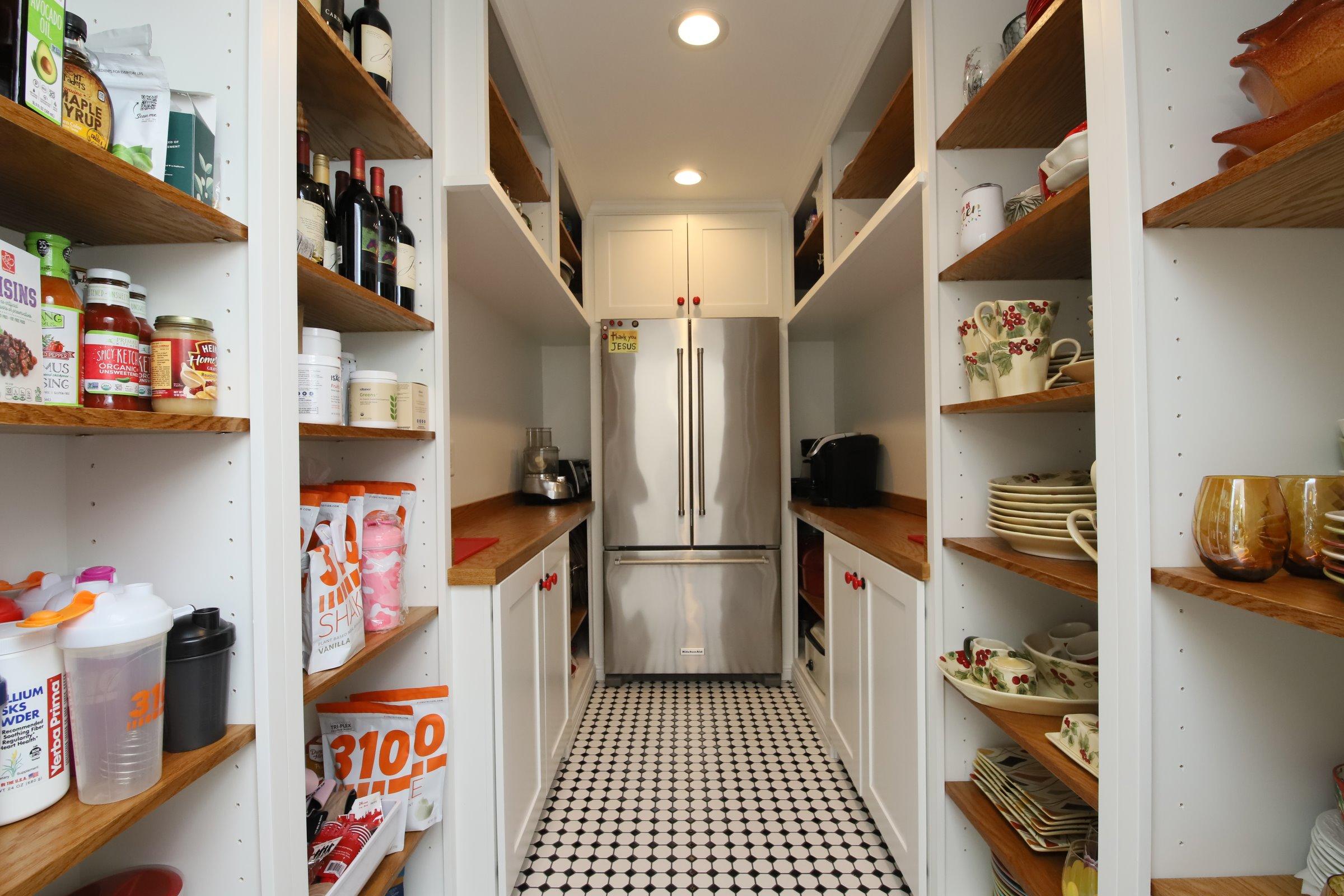 355 Lake Forest Drive SW