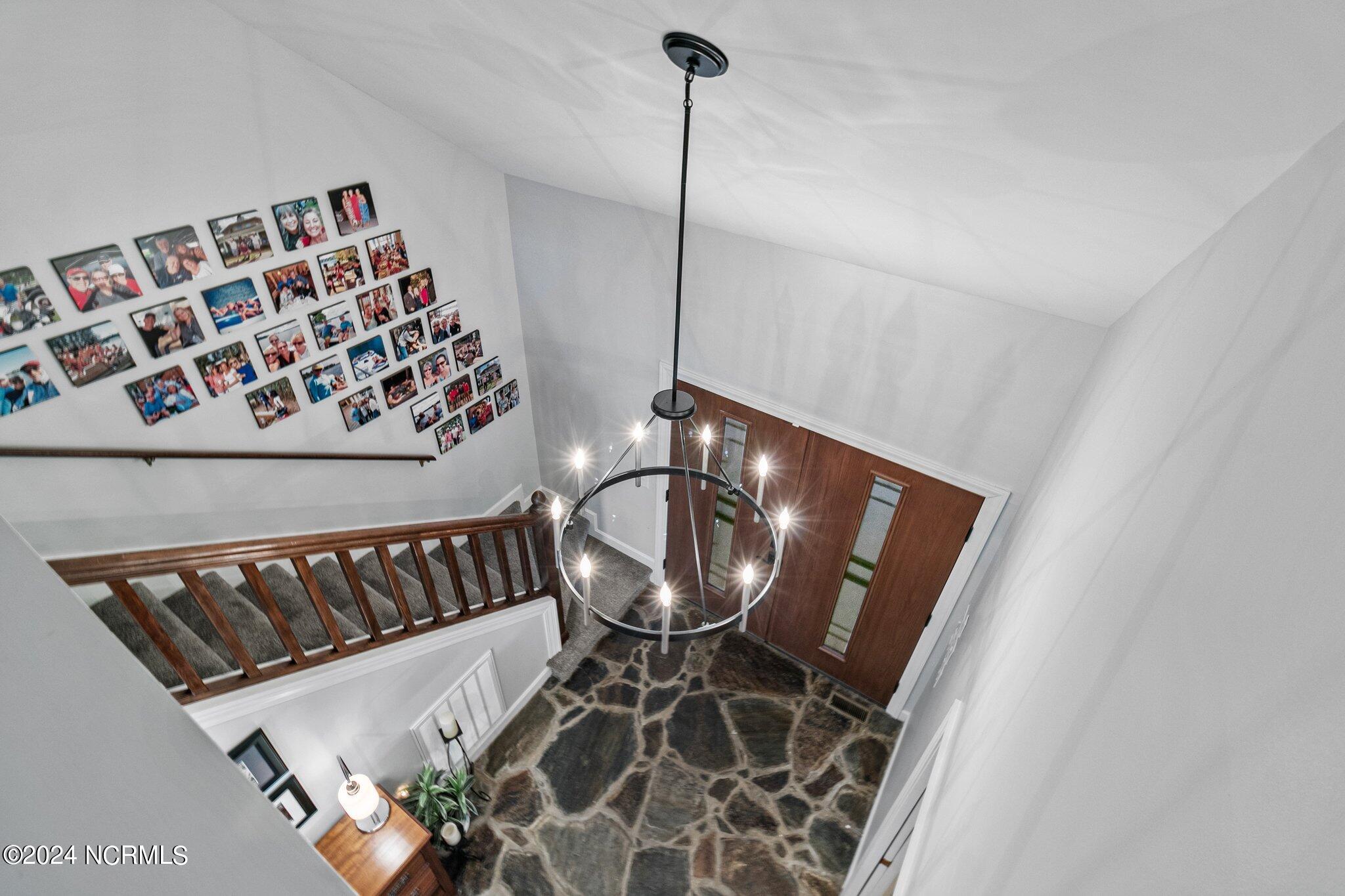 355 Lake Forest Drive SW