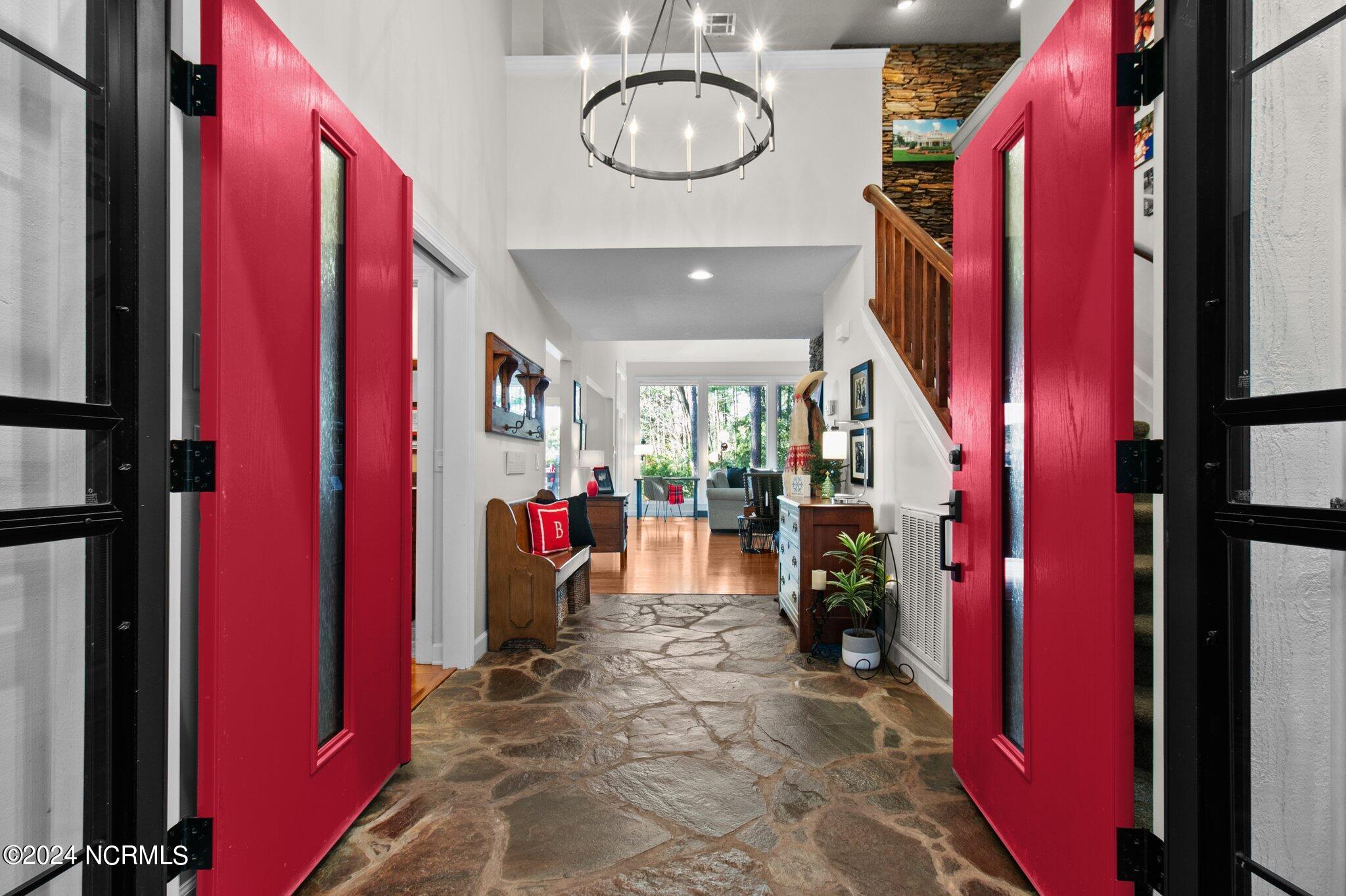 355 Lake Forest Drive SW