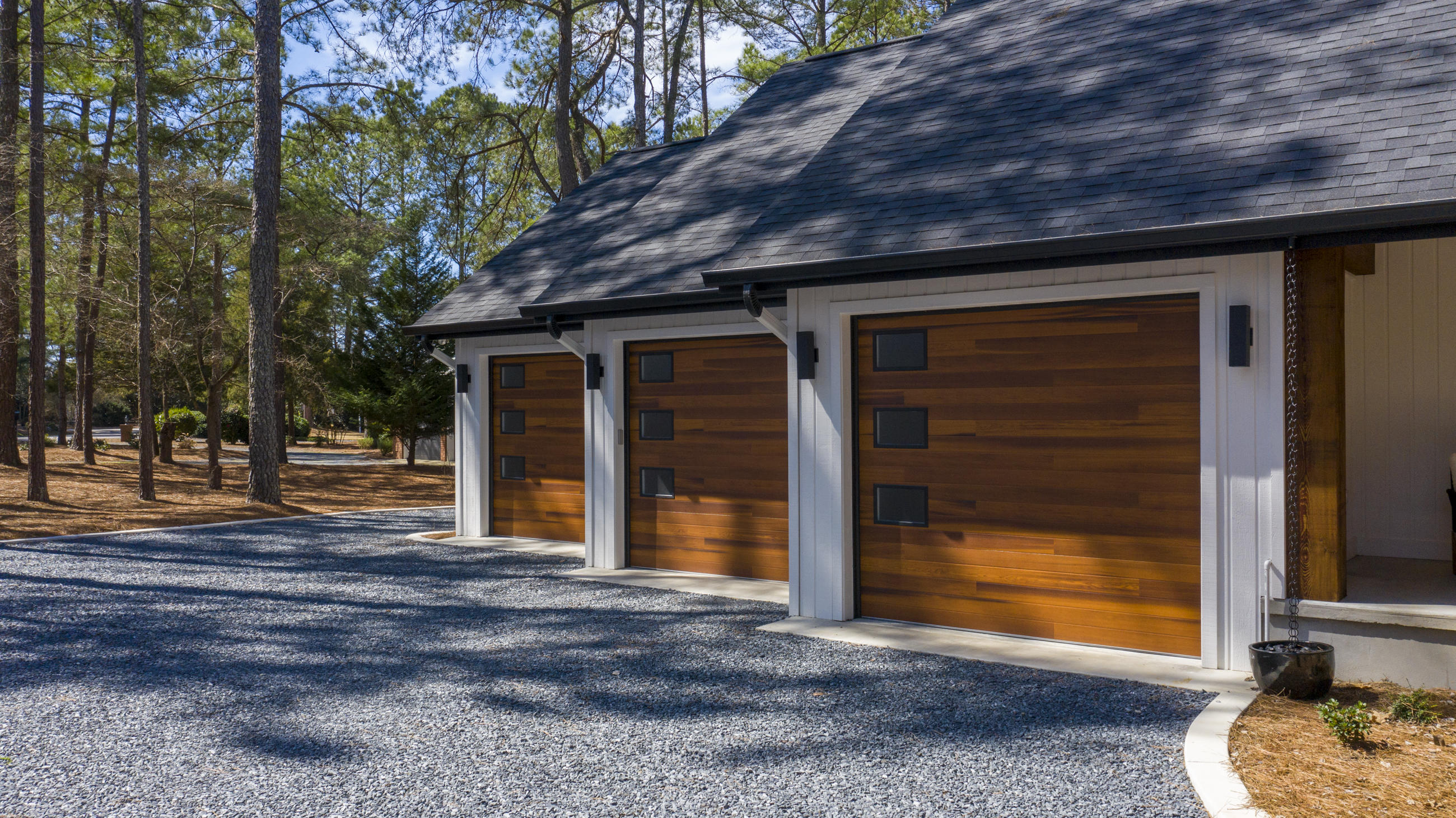 355 Lake Forest Drive SW