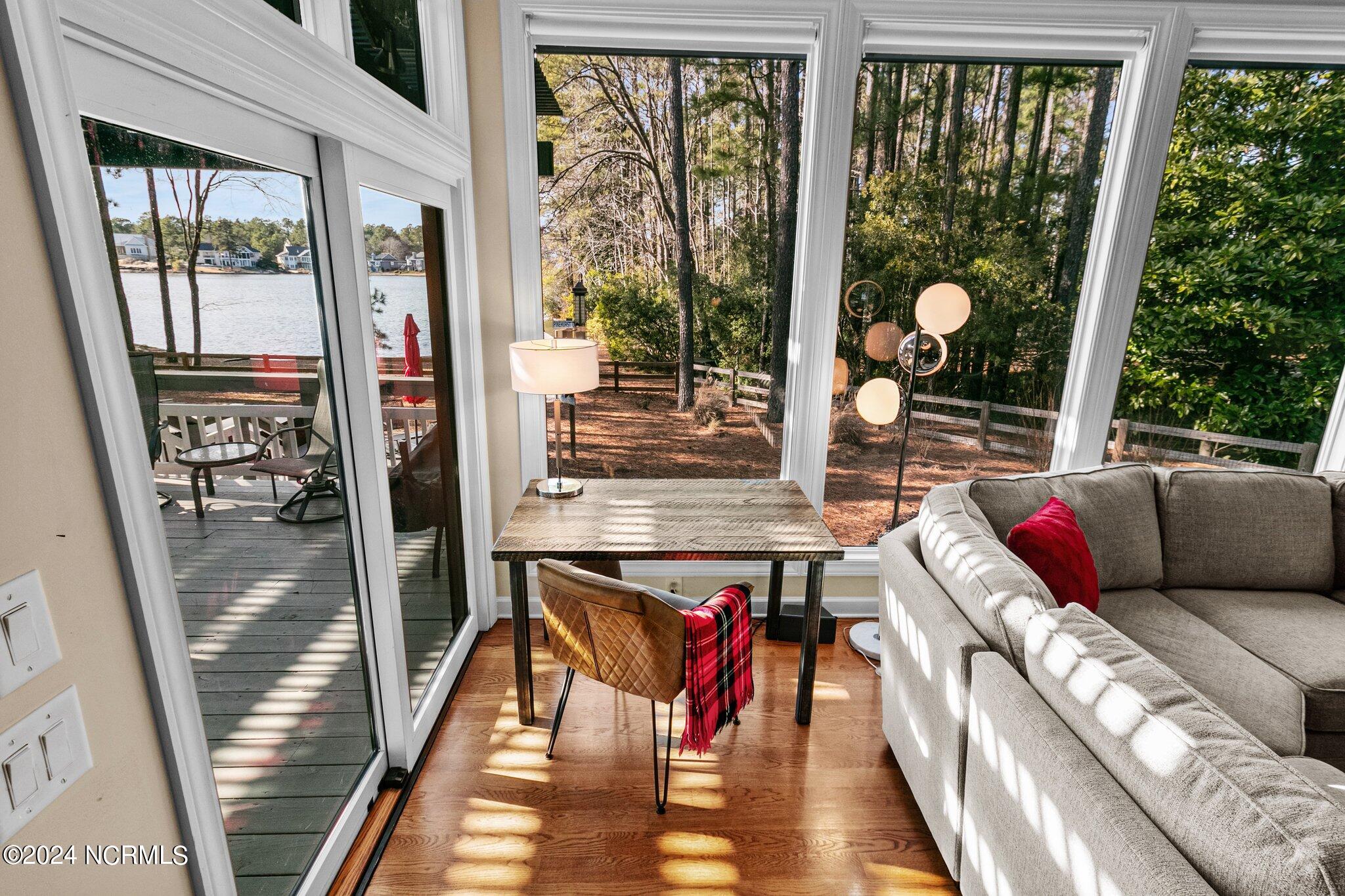 355 Lake Forest Drive SW