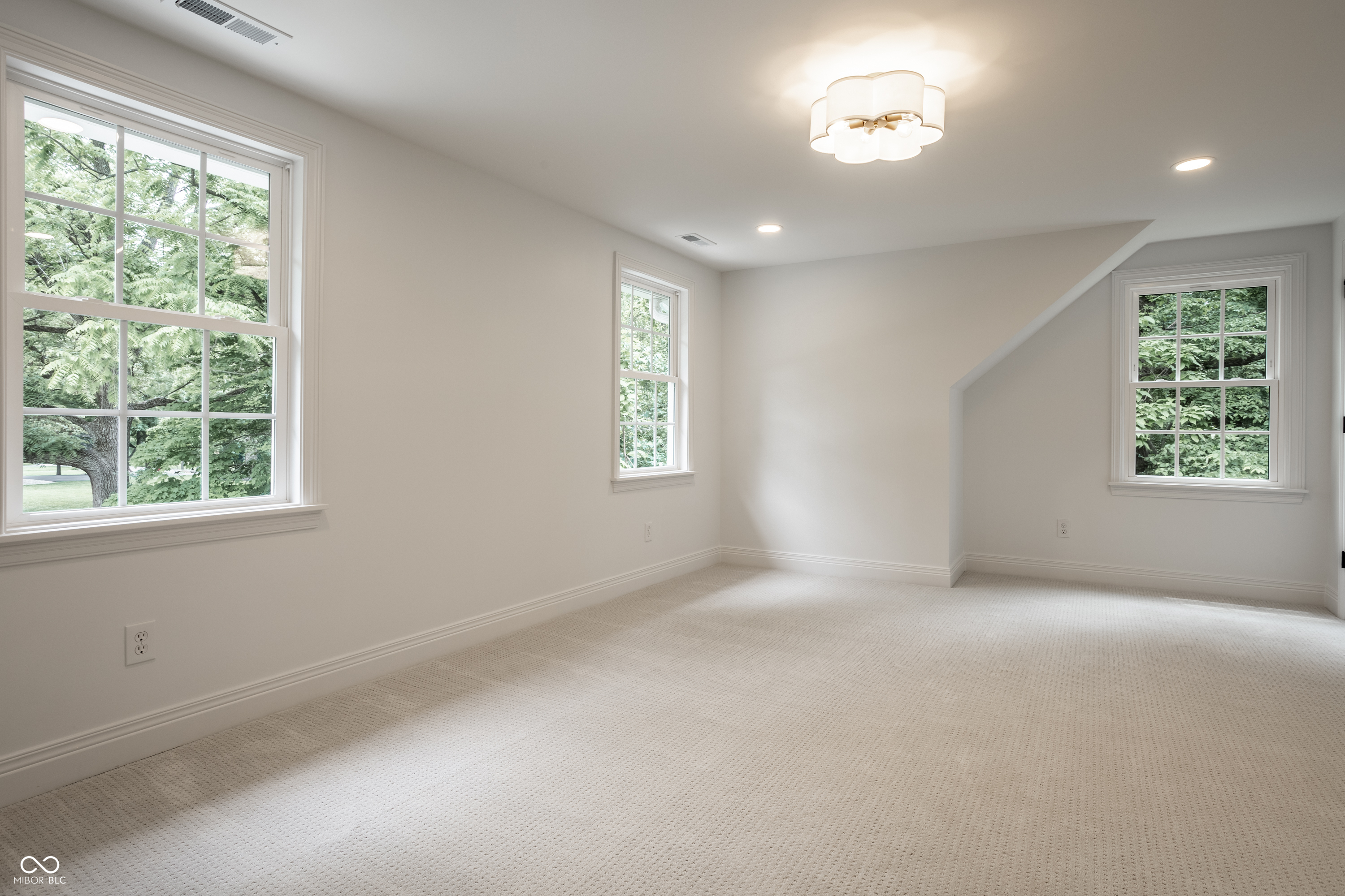 7105 Sylvan Ridge Road