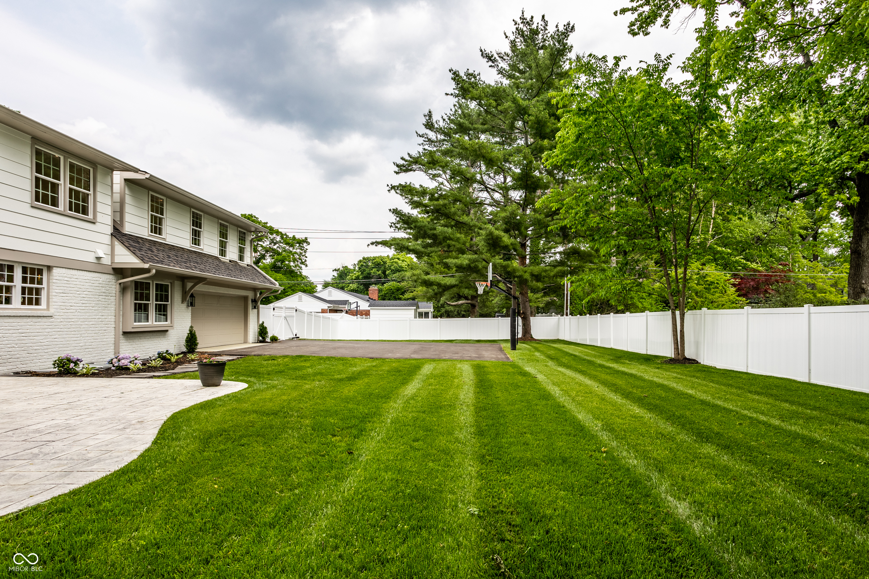 7105 Sylvan Ridge Road