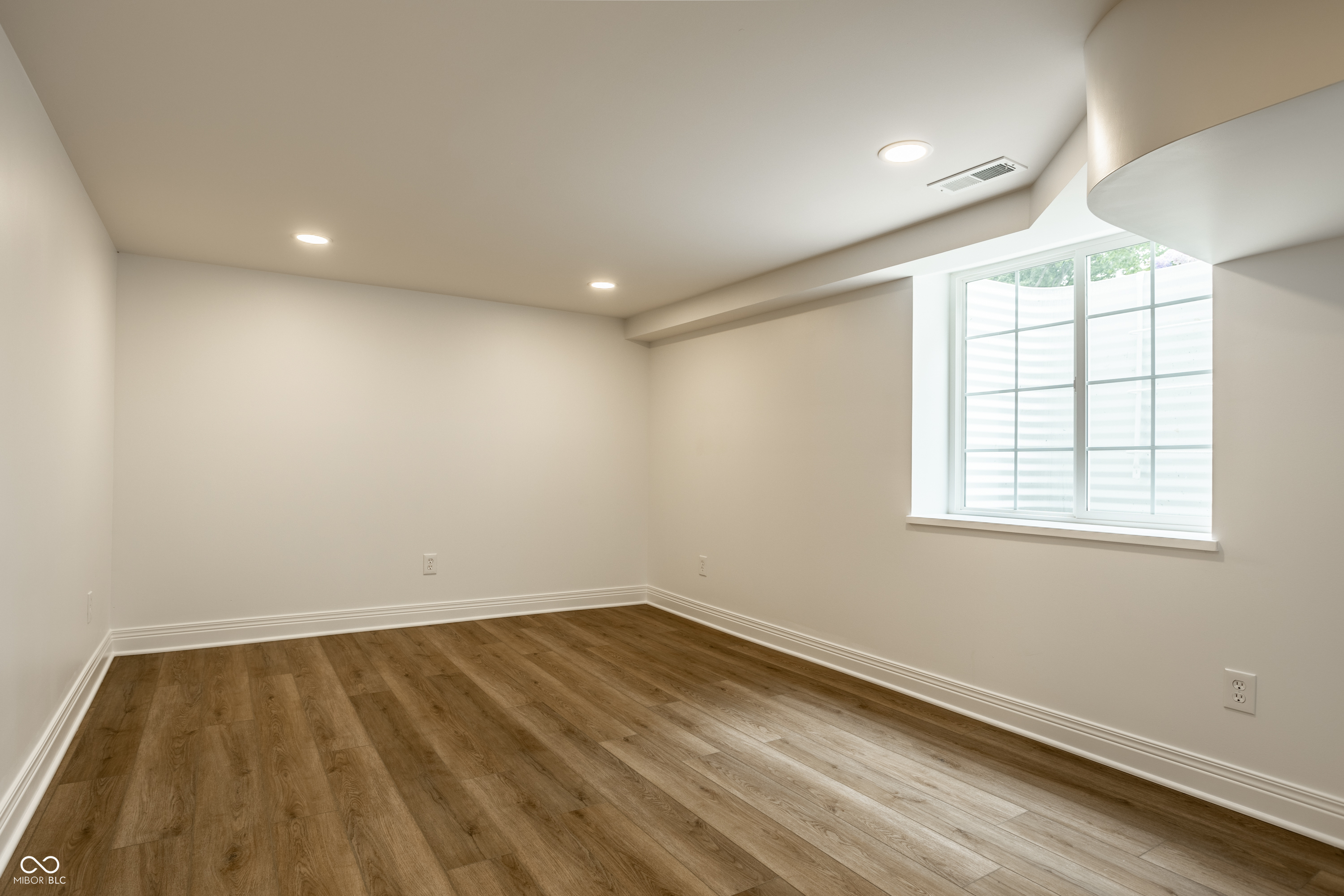 7105 Sylvan Ridge Road