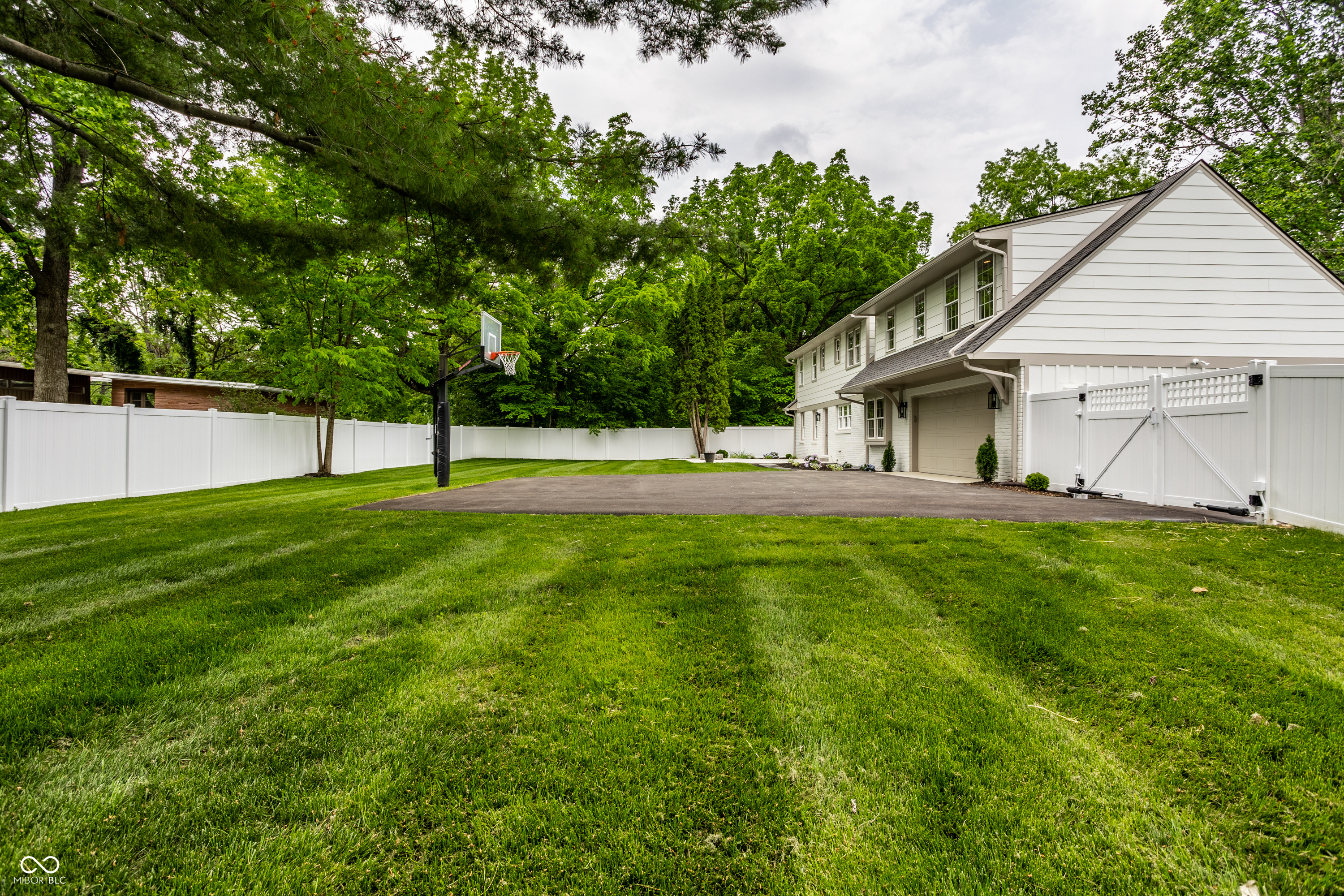 7105 Sylvan Ridge Road