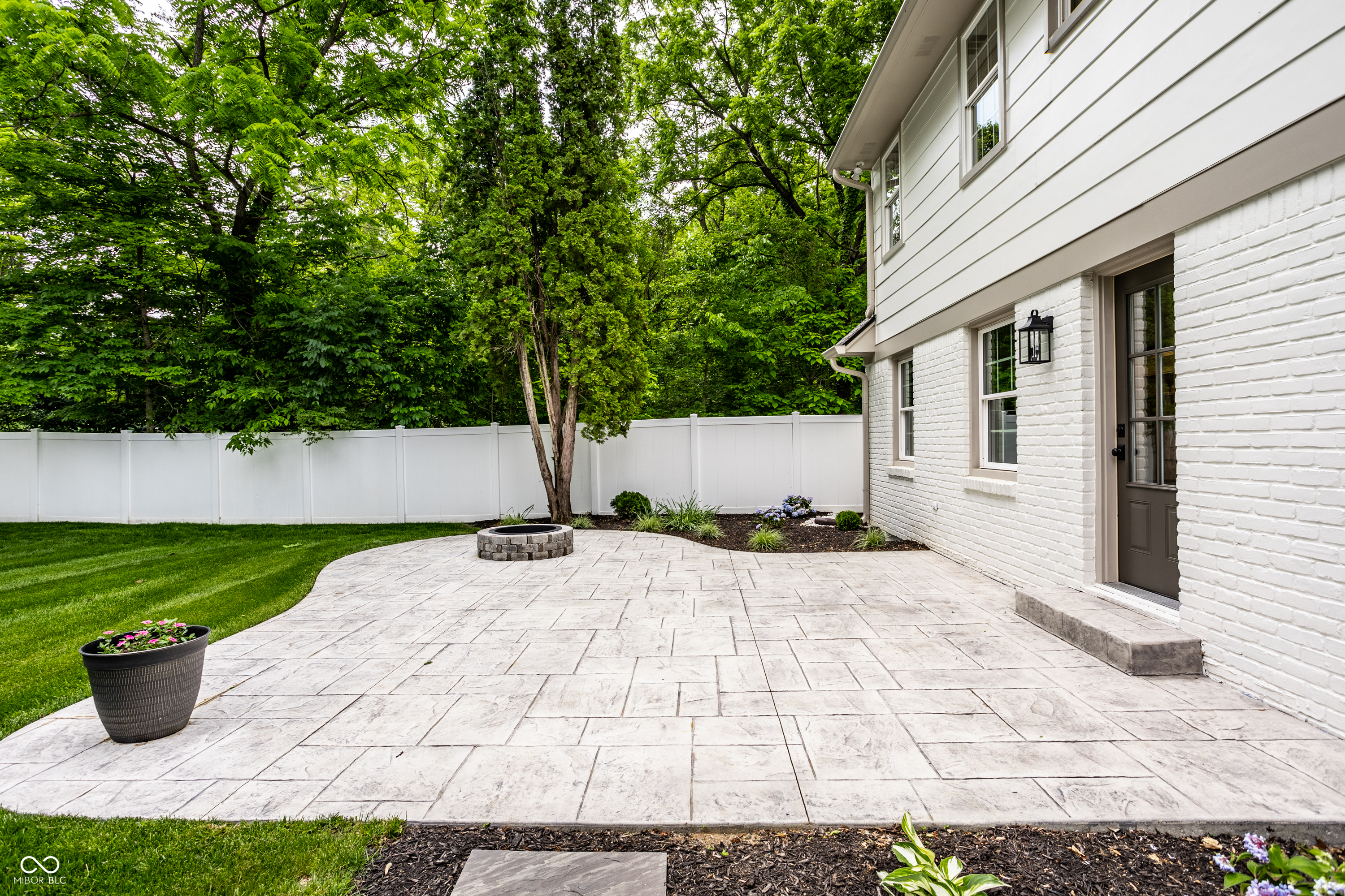 7105 Sylvan Ridge Road