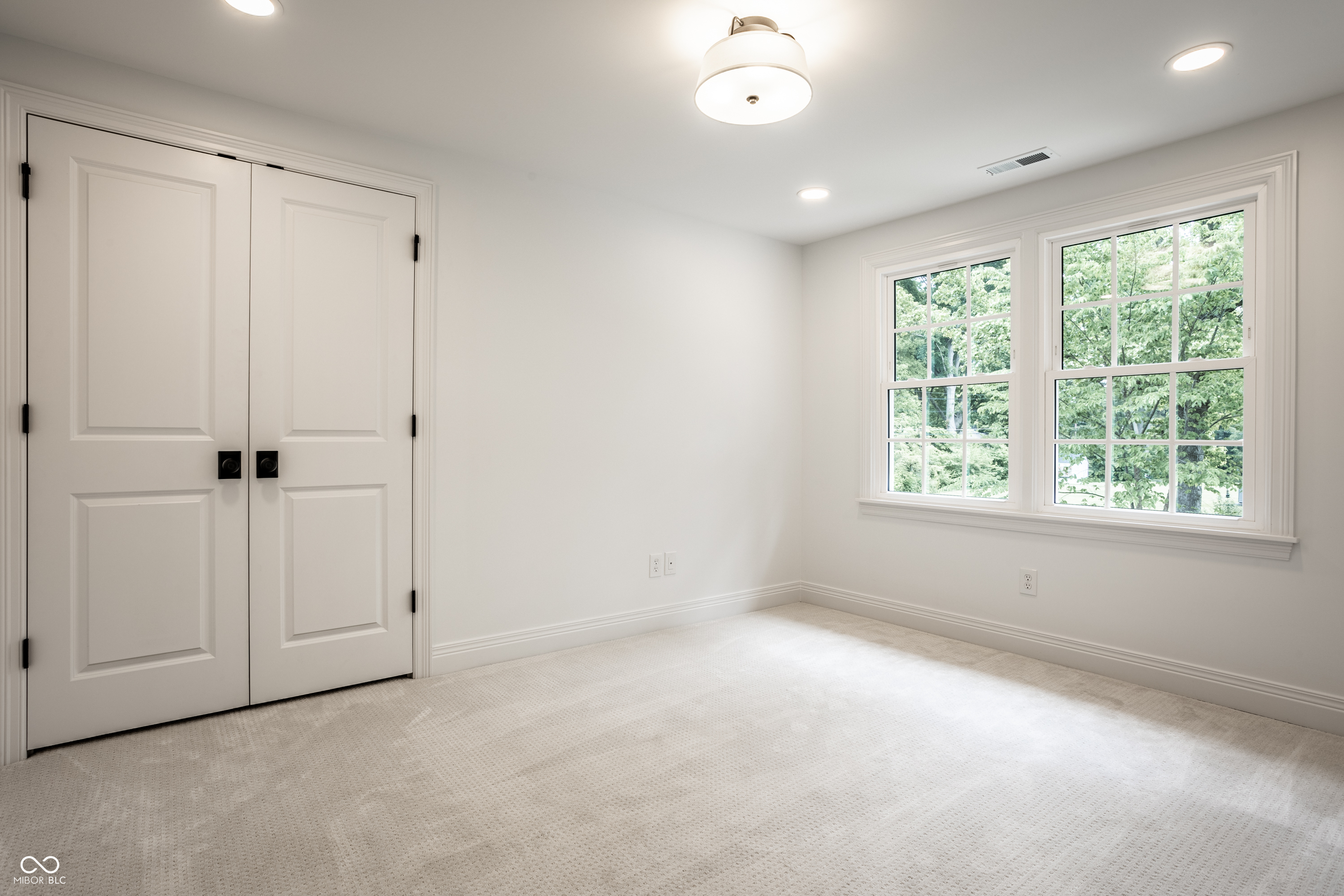 7105 Sylvan Ridge Road