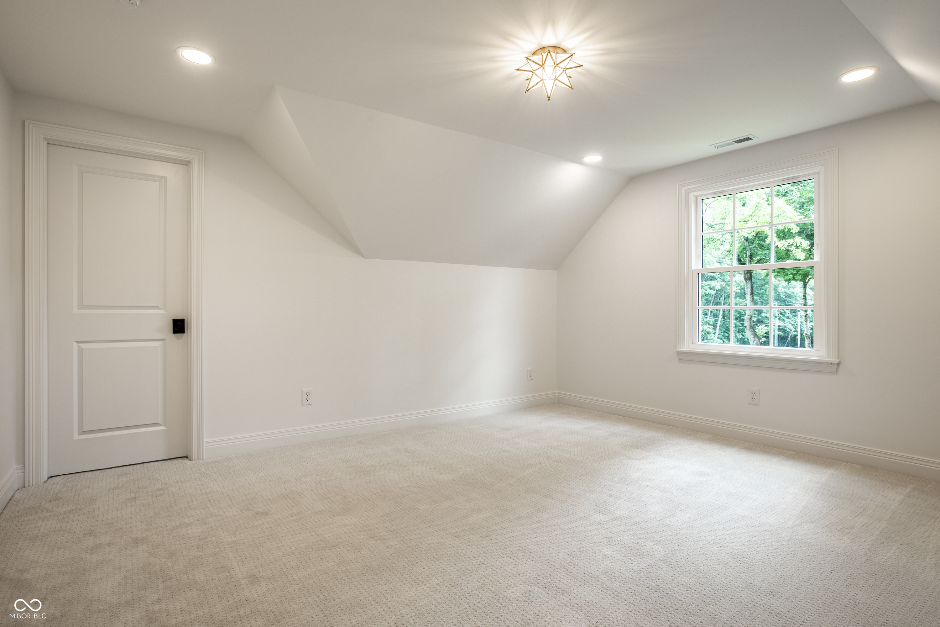 7105 Sylvan Ridge Road