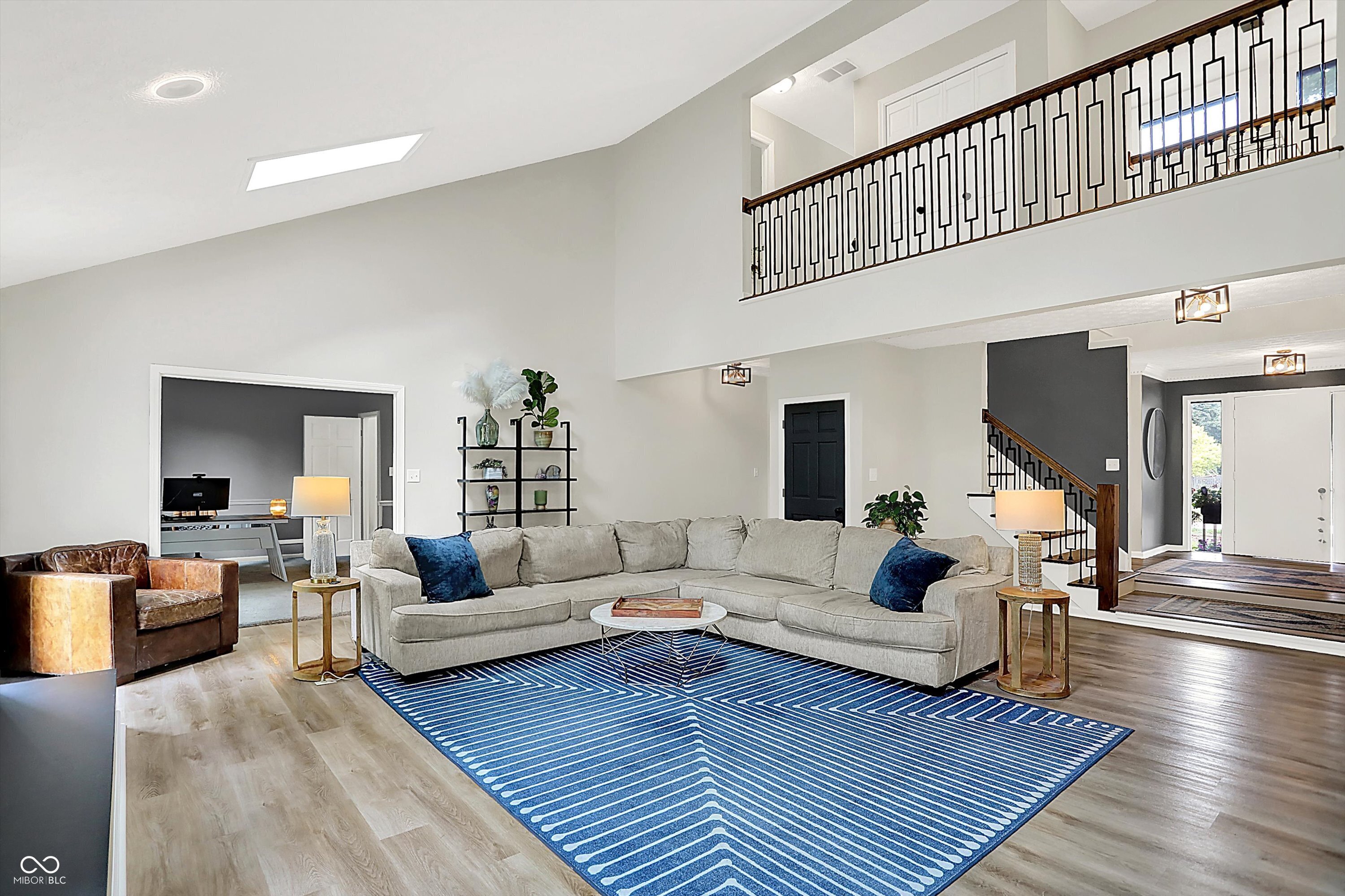 5091 Woodfield Drive