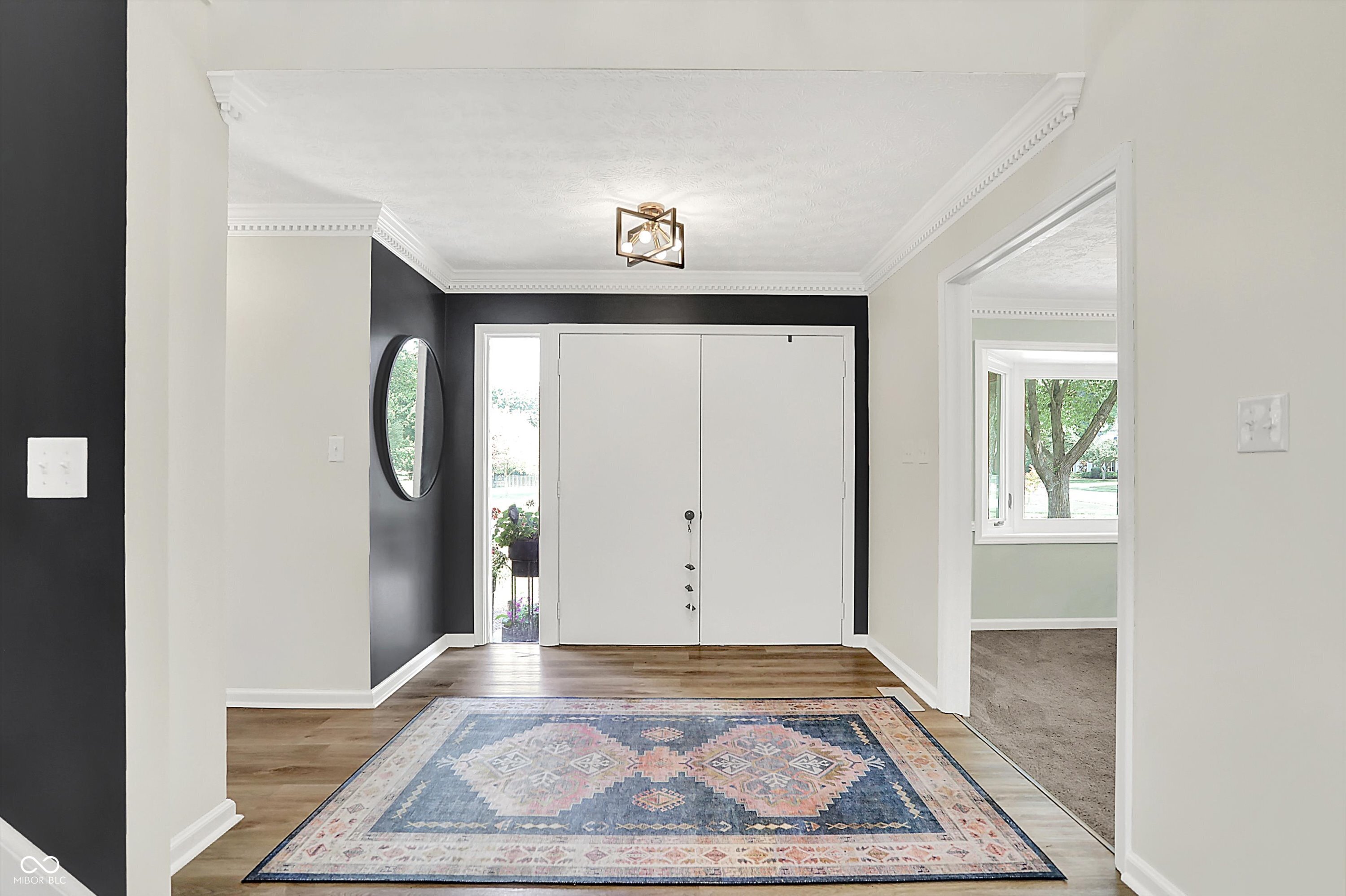 5091 Woodfield Drive