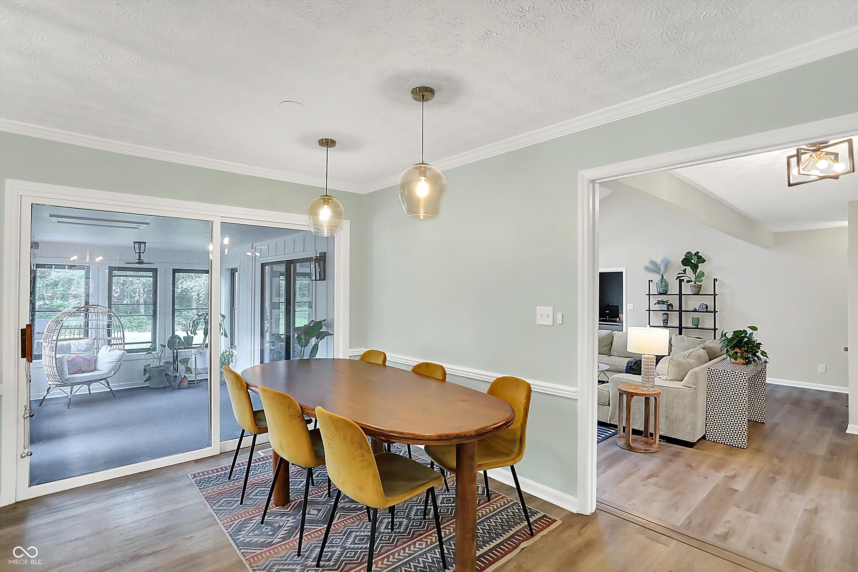 5091 Woodfield Drive