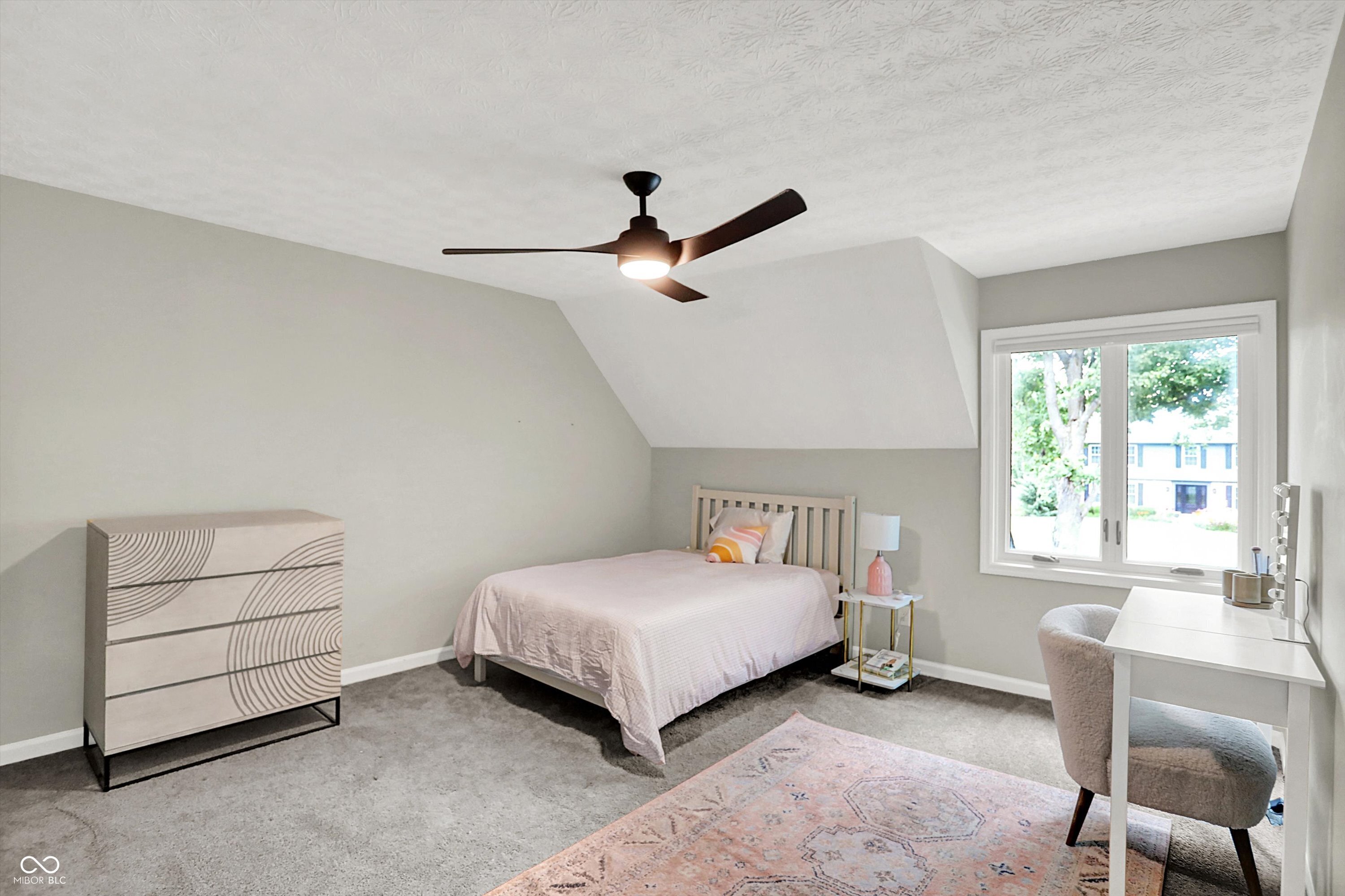 5091 Woodfield Drive