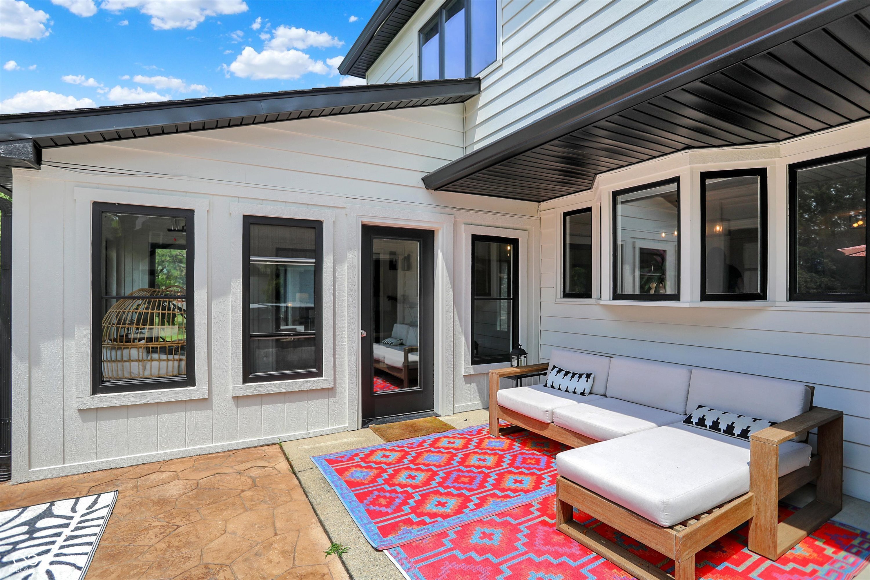 5091 Woodfield Drive