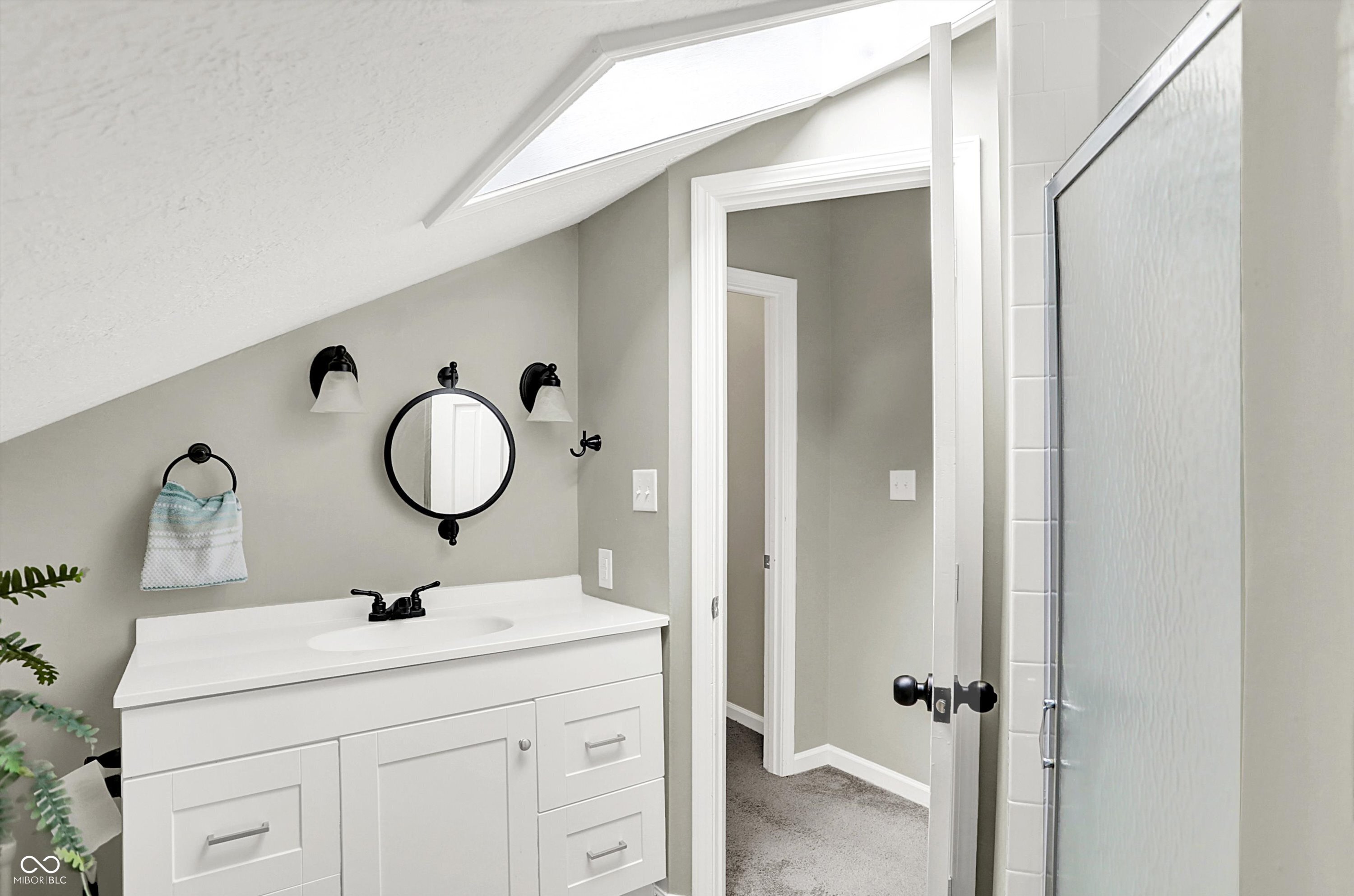 5091 Woodfield Drive