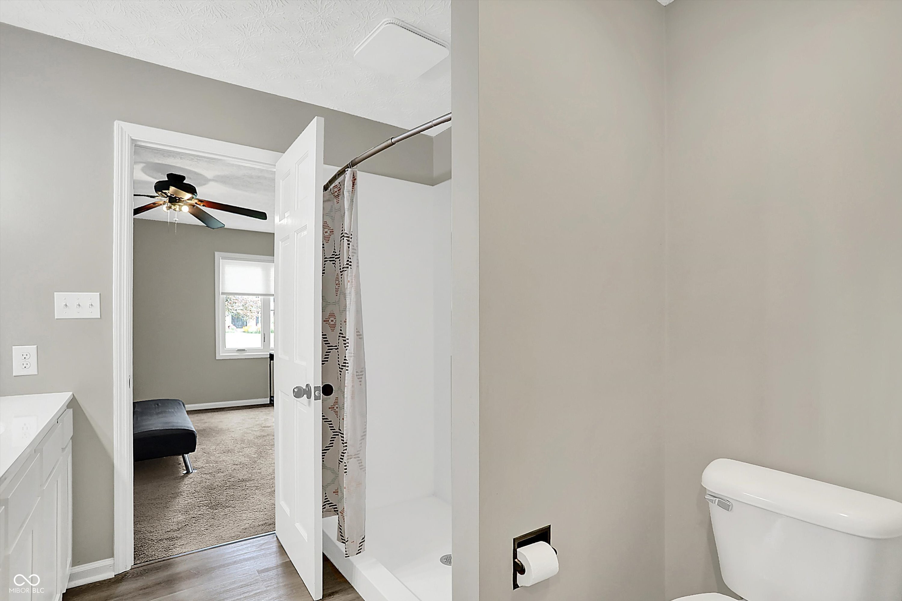 5091 Woodfield Drive