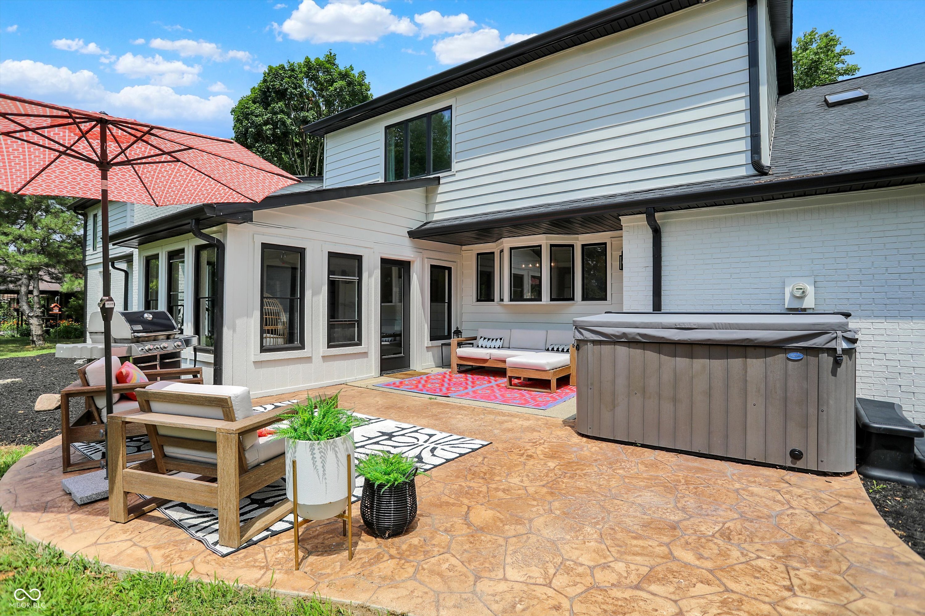 5091 Woodfield Drive