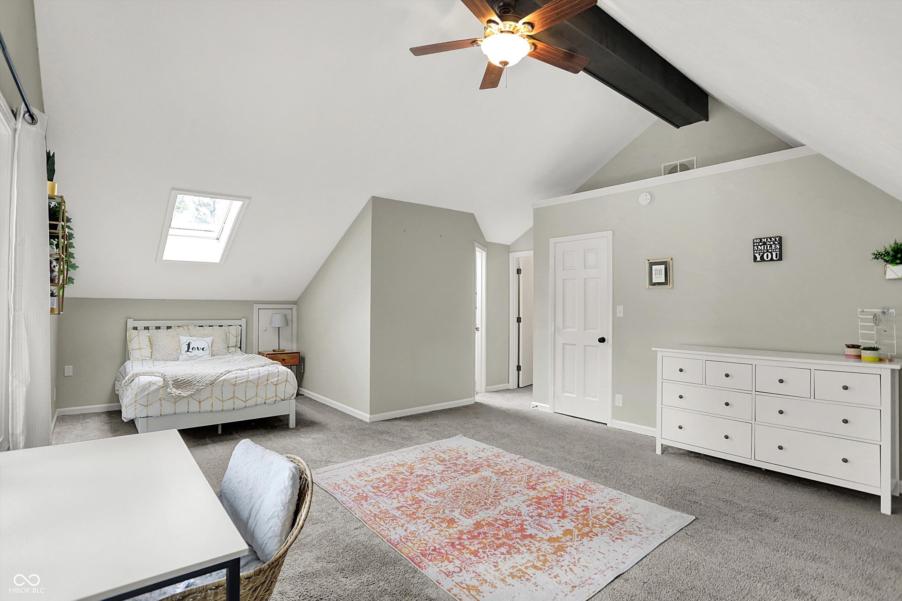 5091 Woodfield Drive