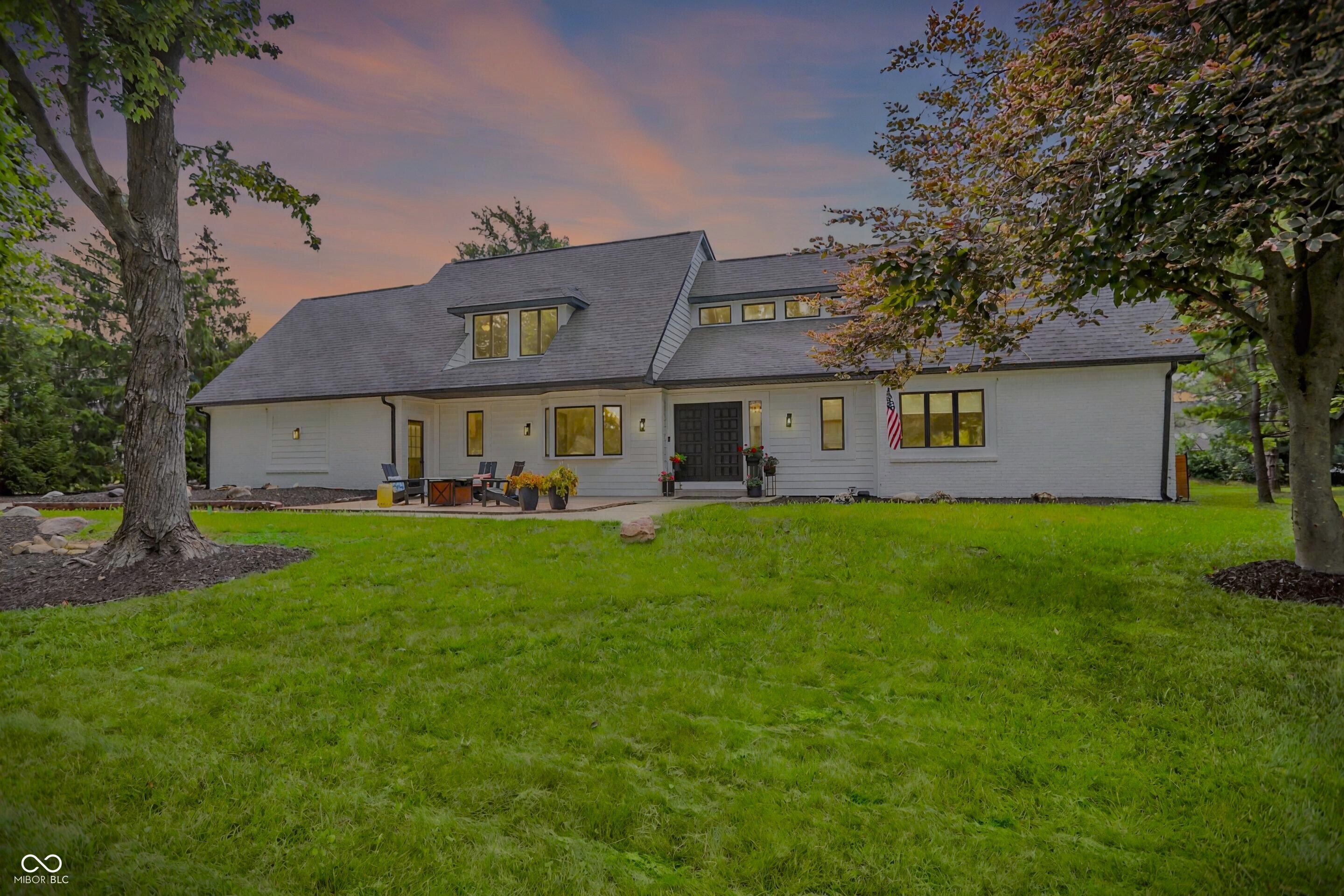 5091 Woodfield Drive