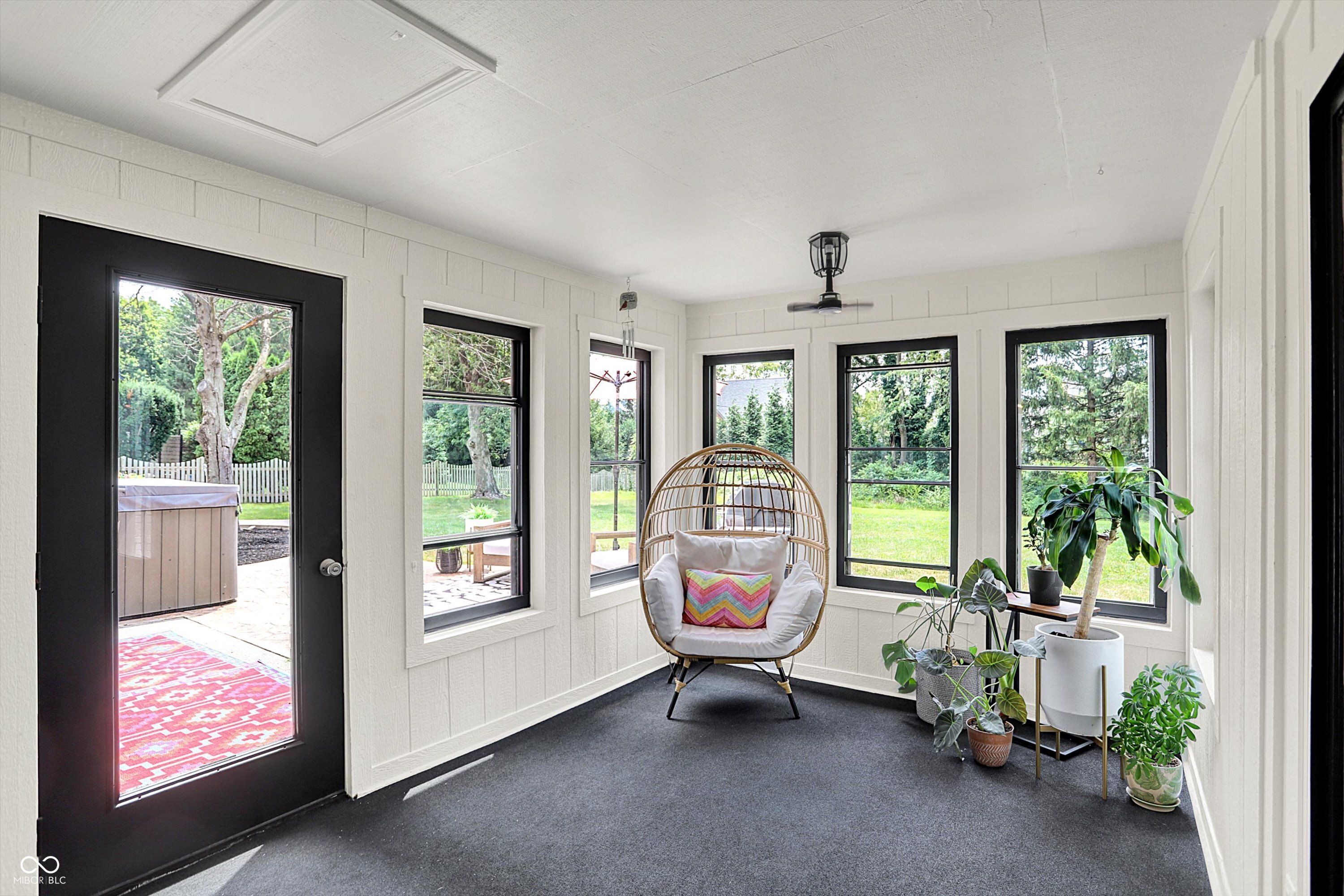 5091 Woodfield Drive