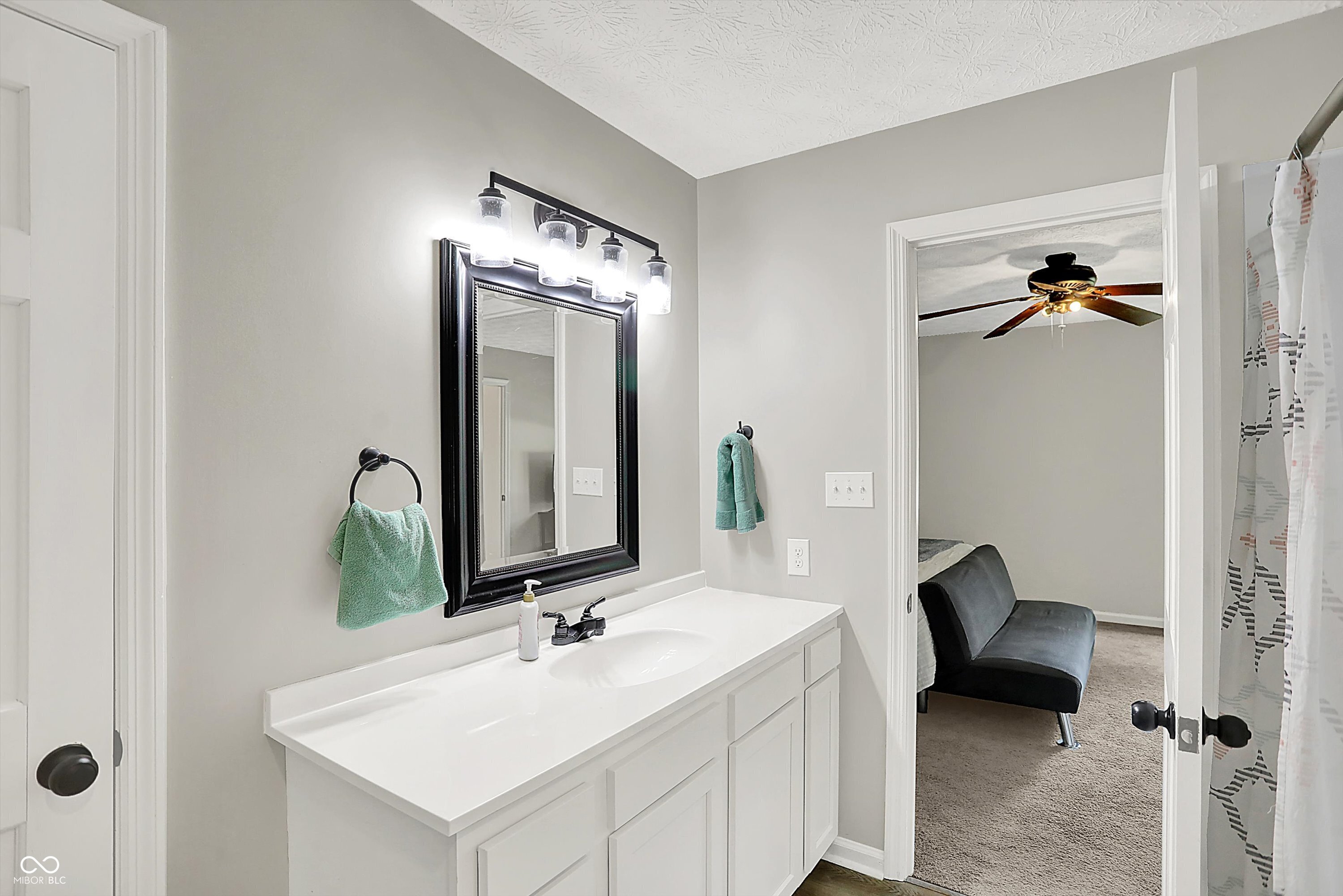 5091 Woodfield Drive