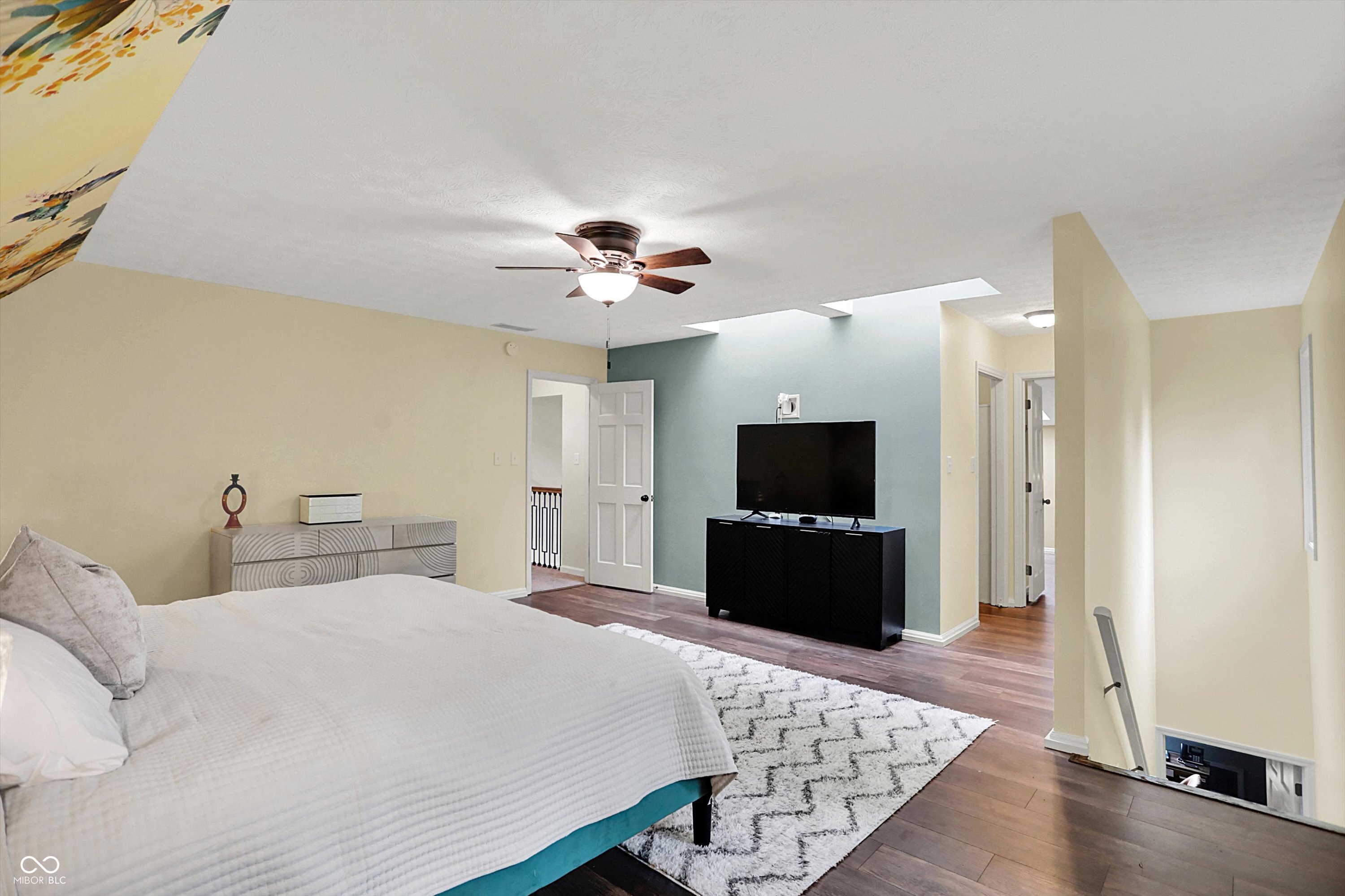 5091 Woodfield Drive