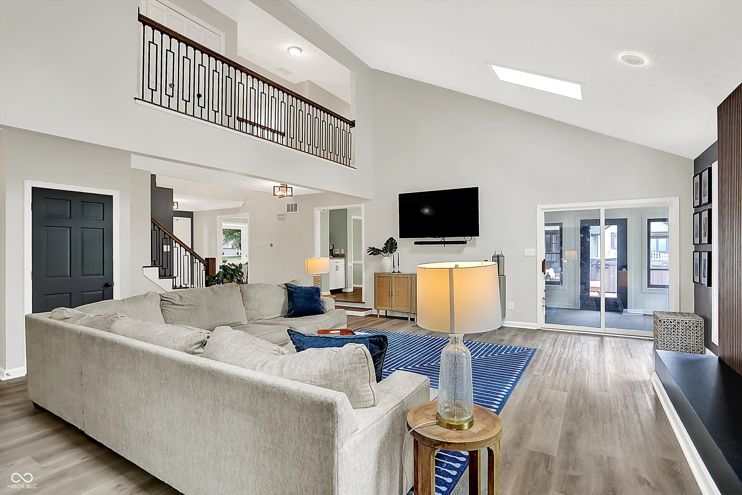 5091 Woodfield Drive