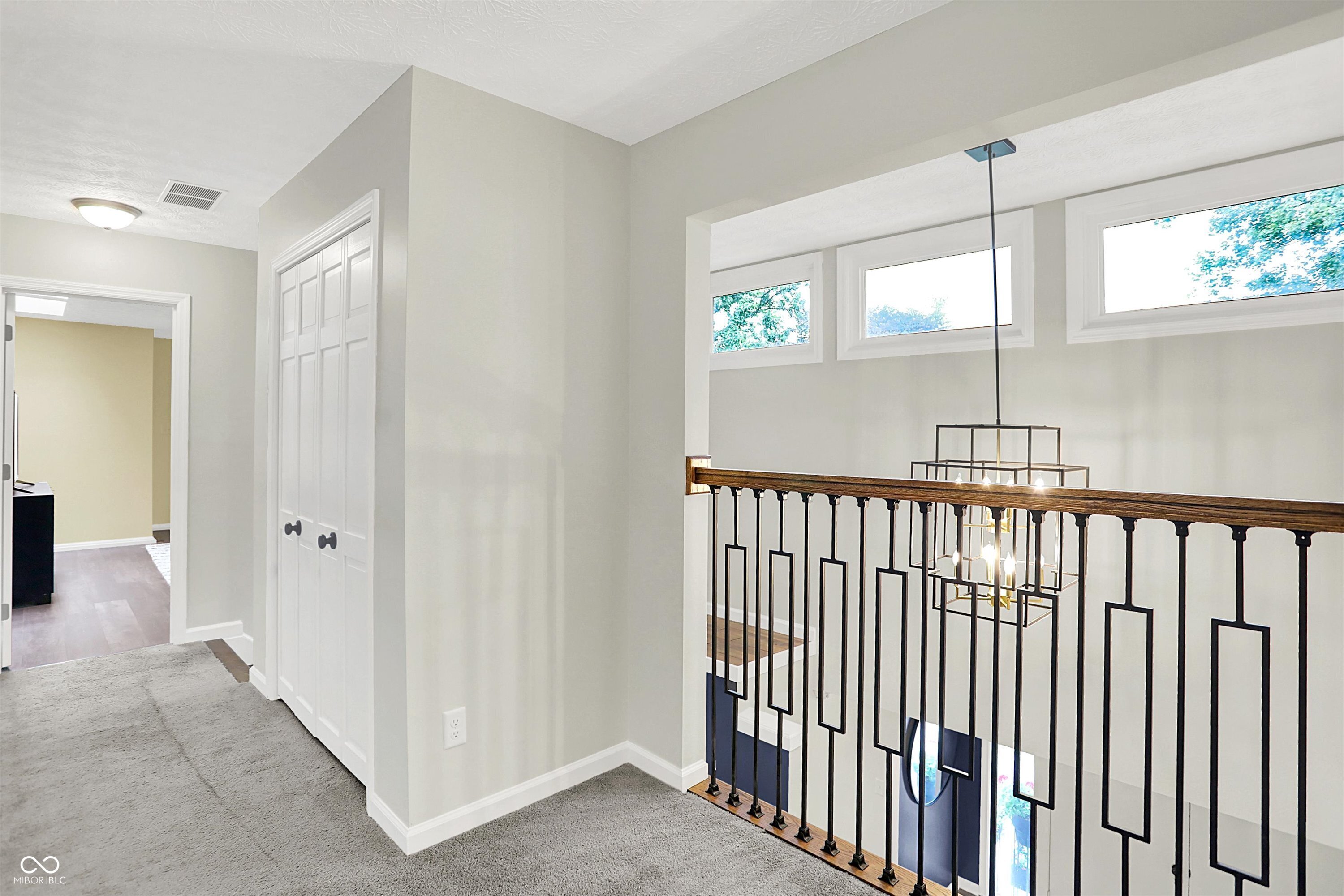 5091 Woodfield Drive