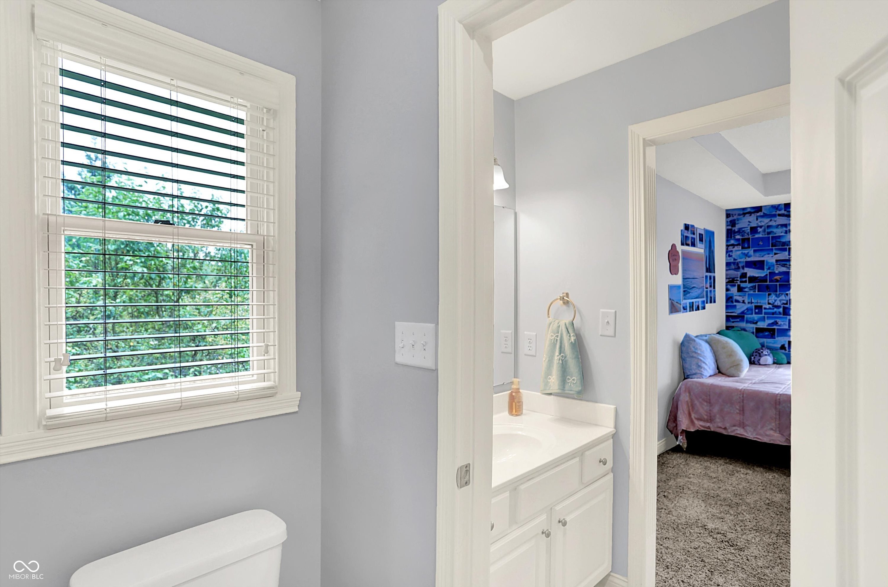 9811 Buttondown Lane