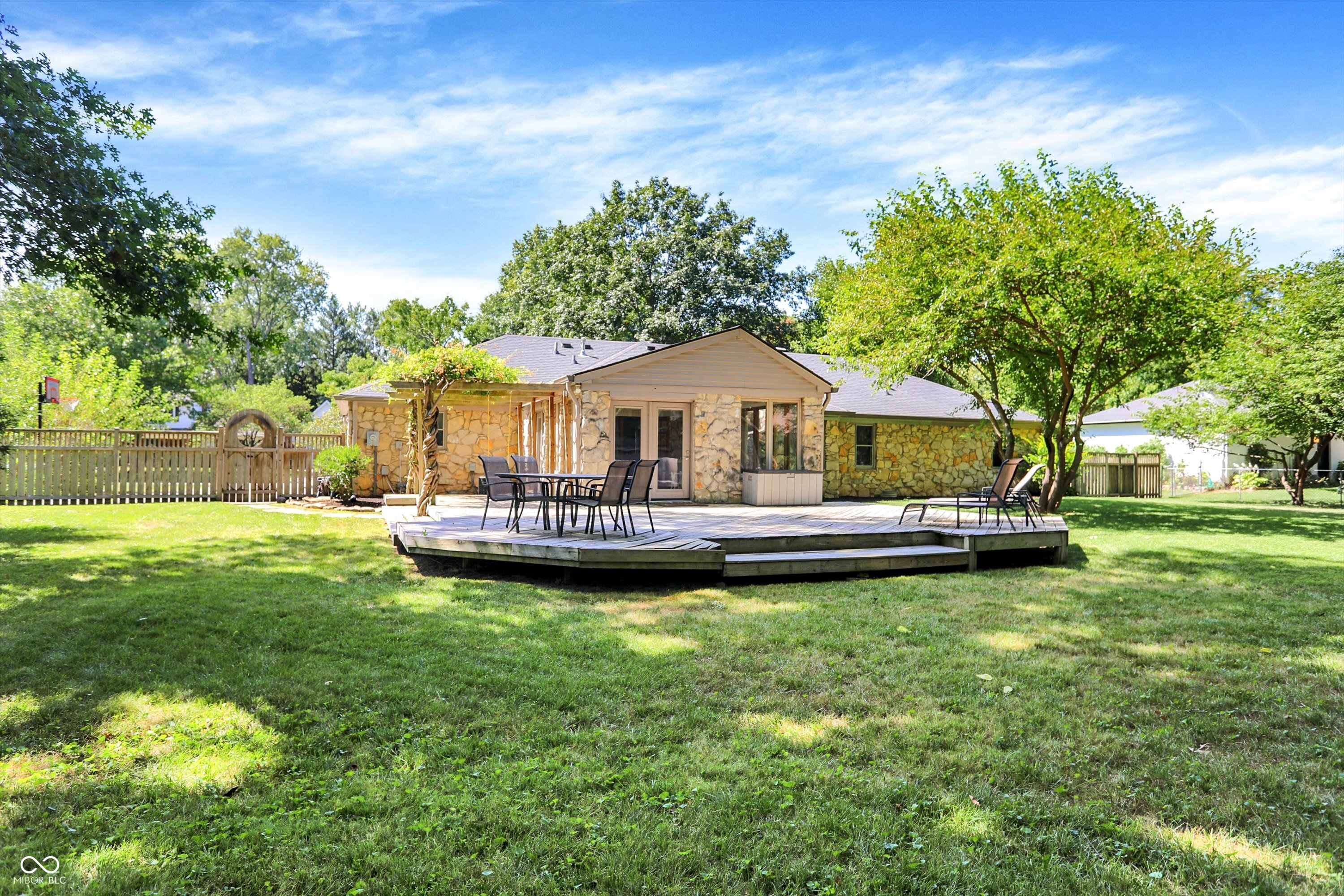 10913 Pleasantview Drive